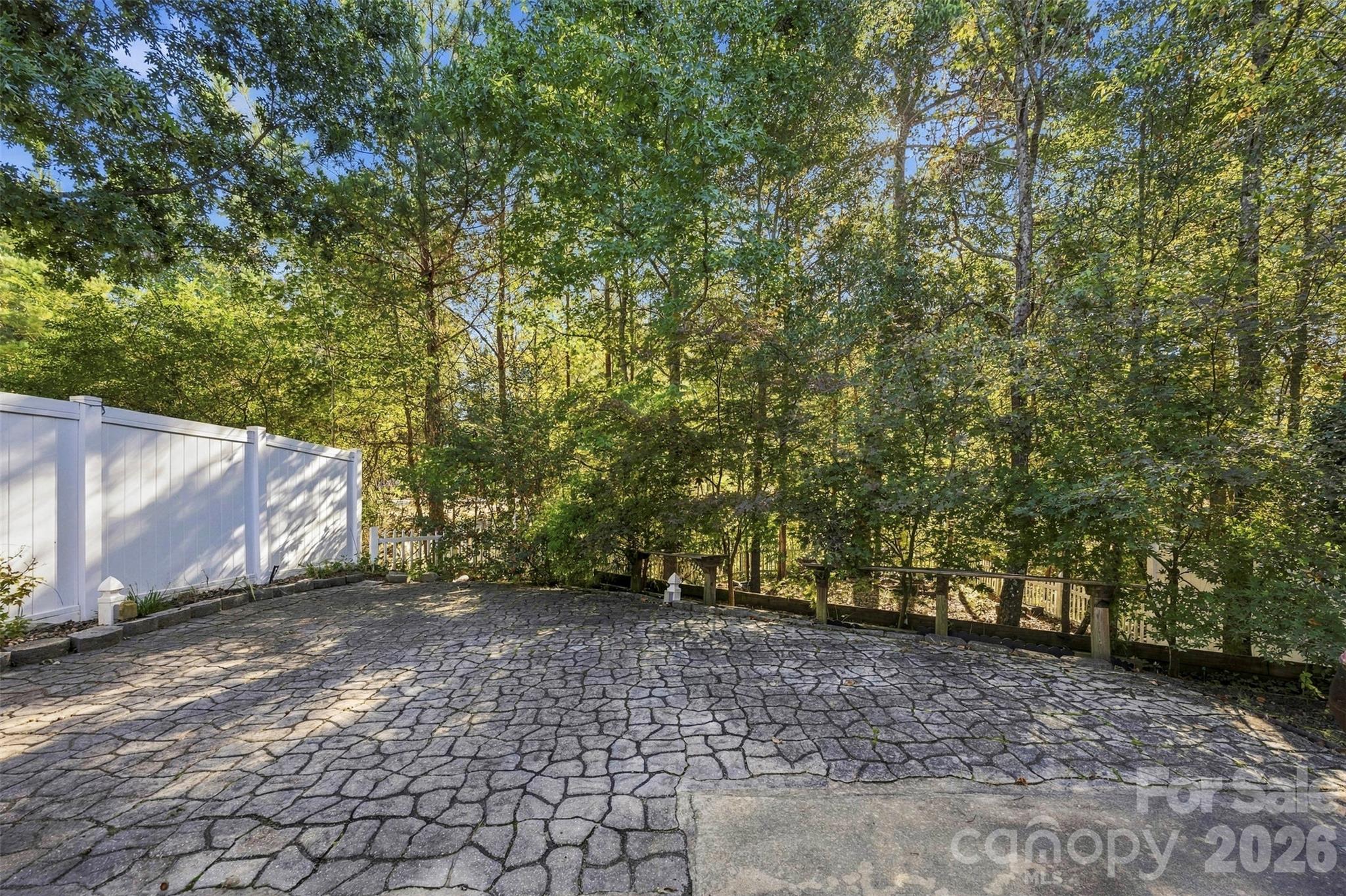 Single Family Residence at 3922 Northerly Island Court, Gastonia, photo 31 of 38