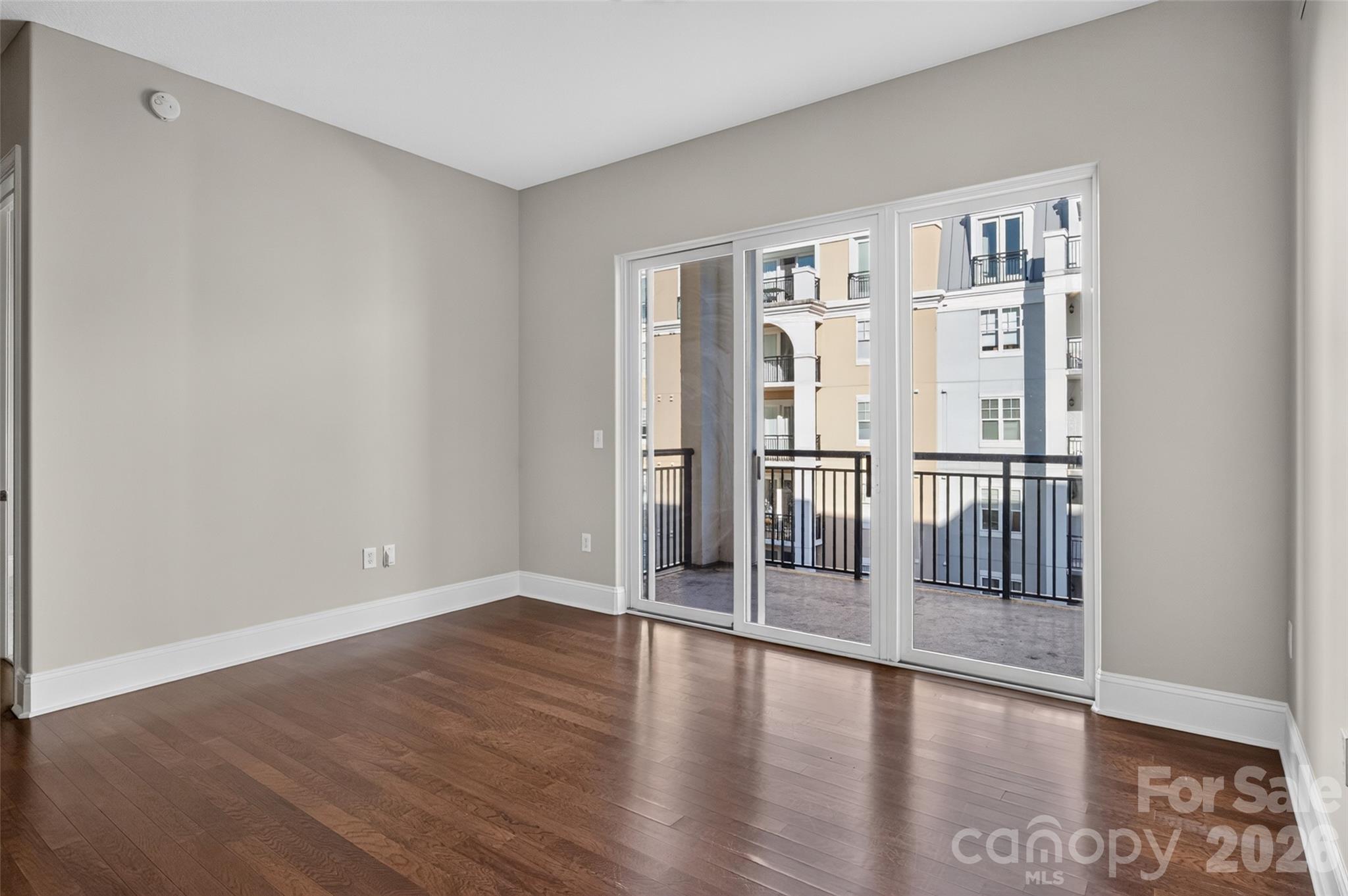 Condominium at 4620 Piedmont Row Drive, Charlotte, photo 7 of 37