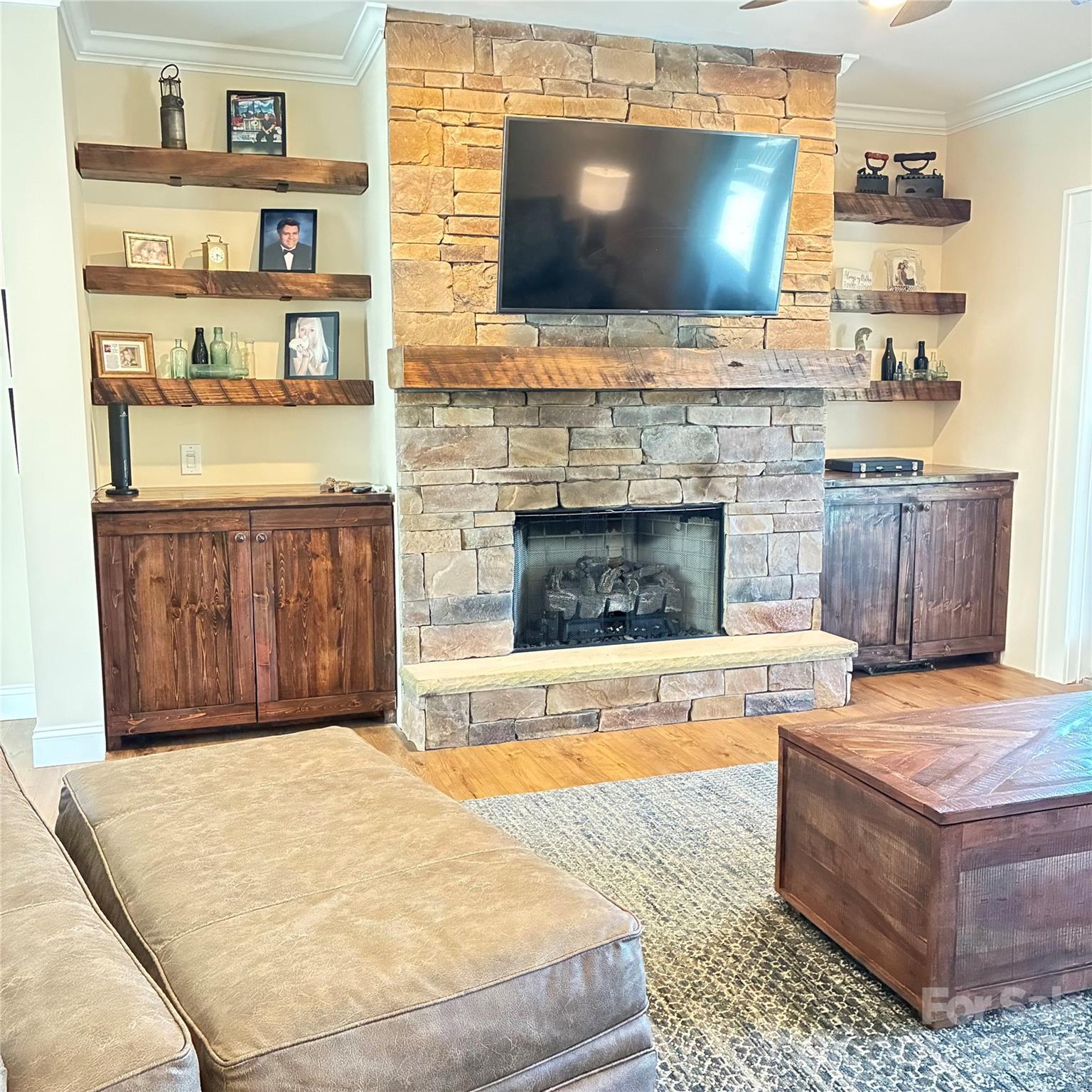 Single Family Residence at 525 Silent Acres Road, Waynesville, photo 8 of 48