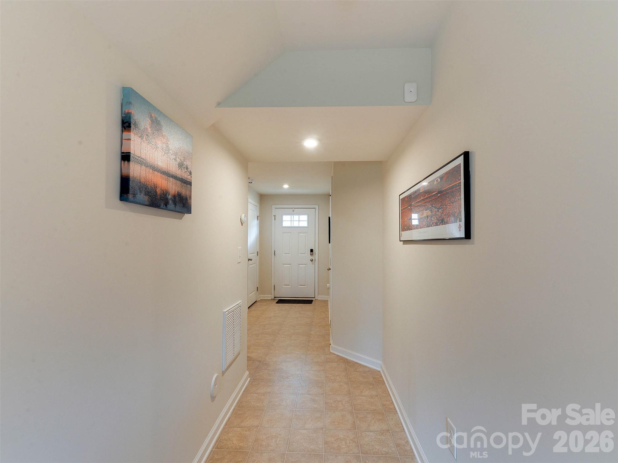 Townhouse at 6105 Cutwater Circle, Charlotte, photo 5 of 41