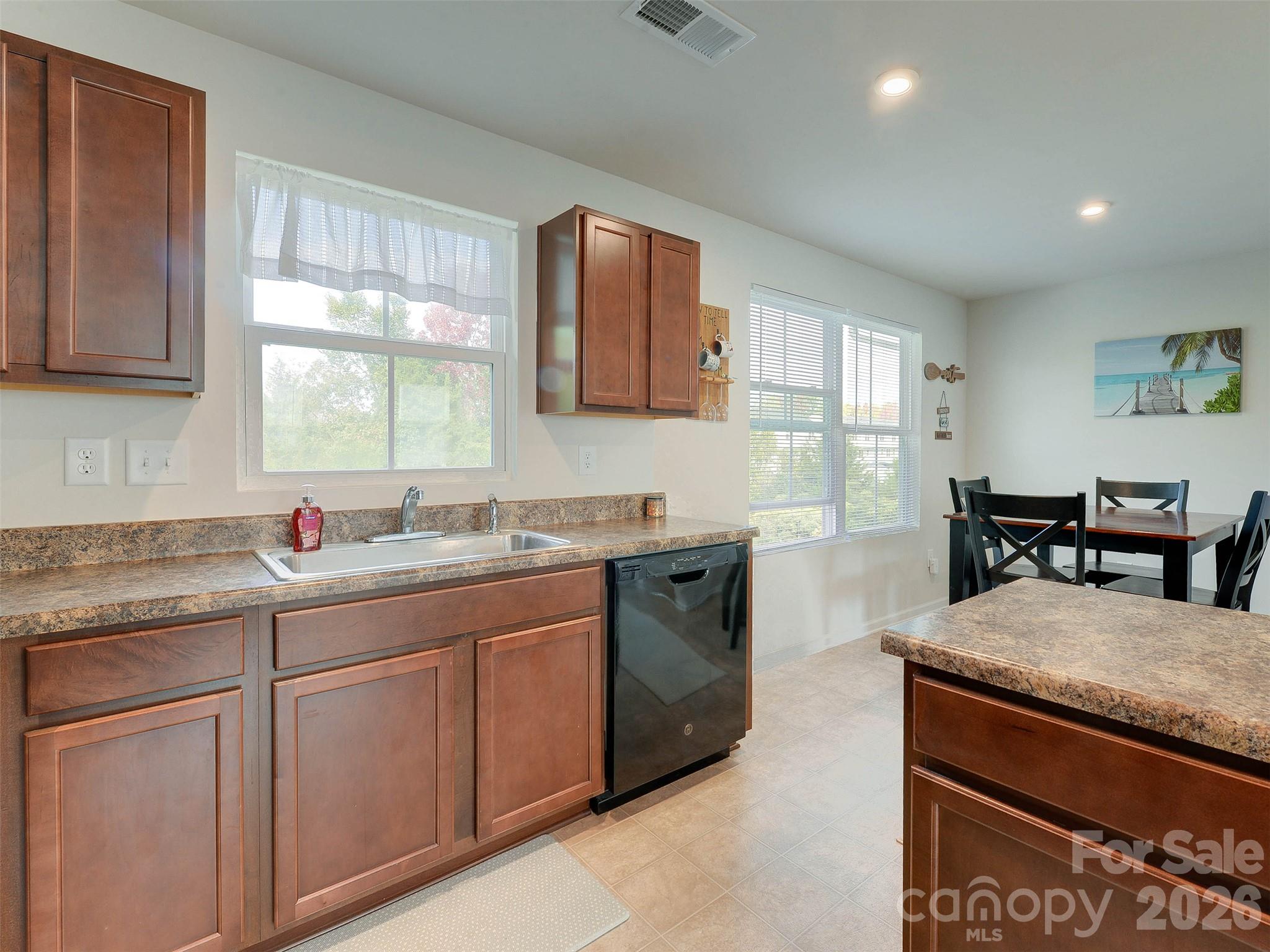 Townhouse at 6105 Cutwater Circle, Charlotte, photo 13 of 41
