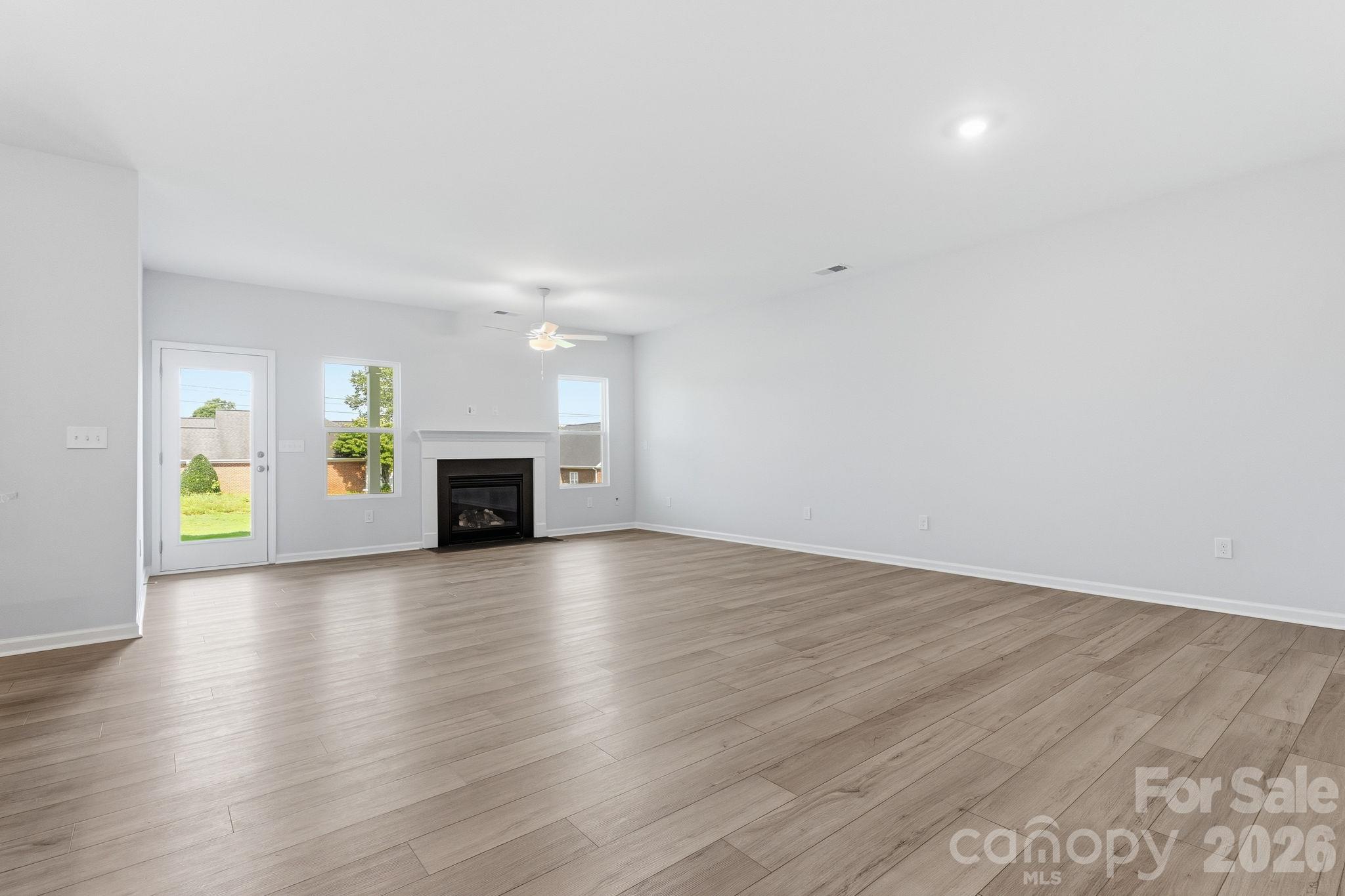 Representative Great Room - 208 Rodeo Drive, Shelby