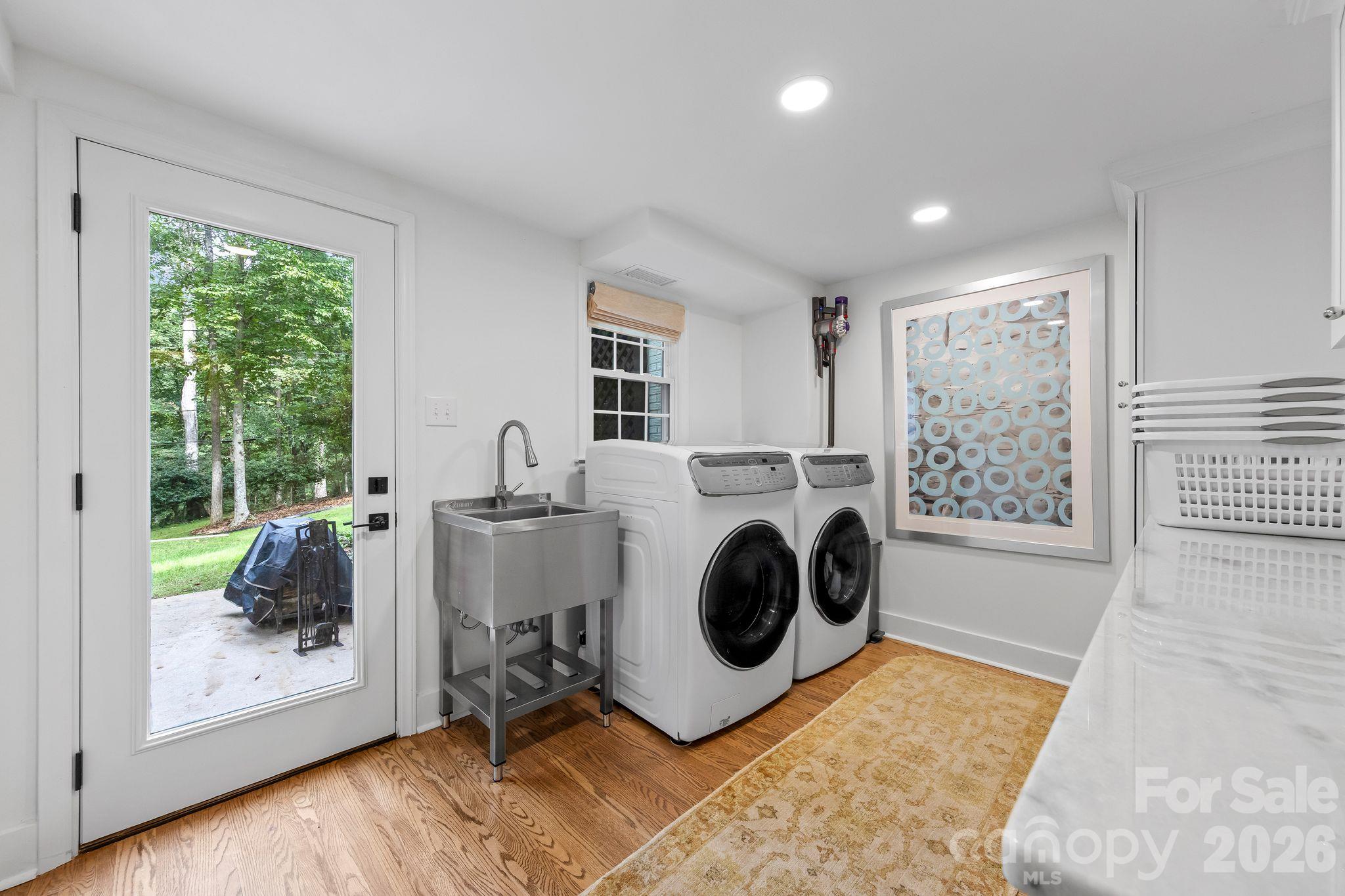 Single Family Residence at 4015 Oldfield Road, Charlotte, photo 31 of 49