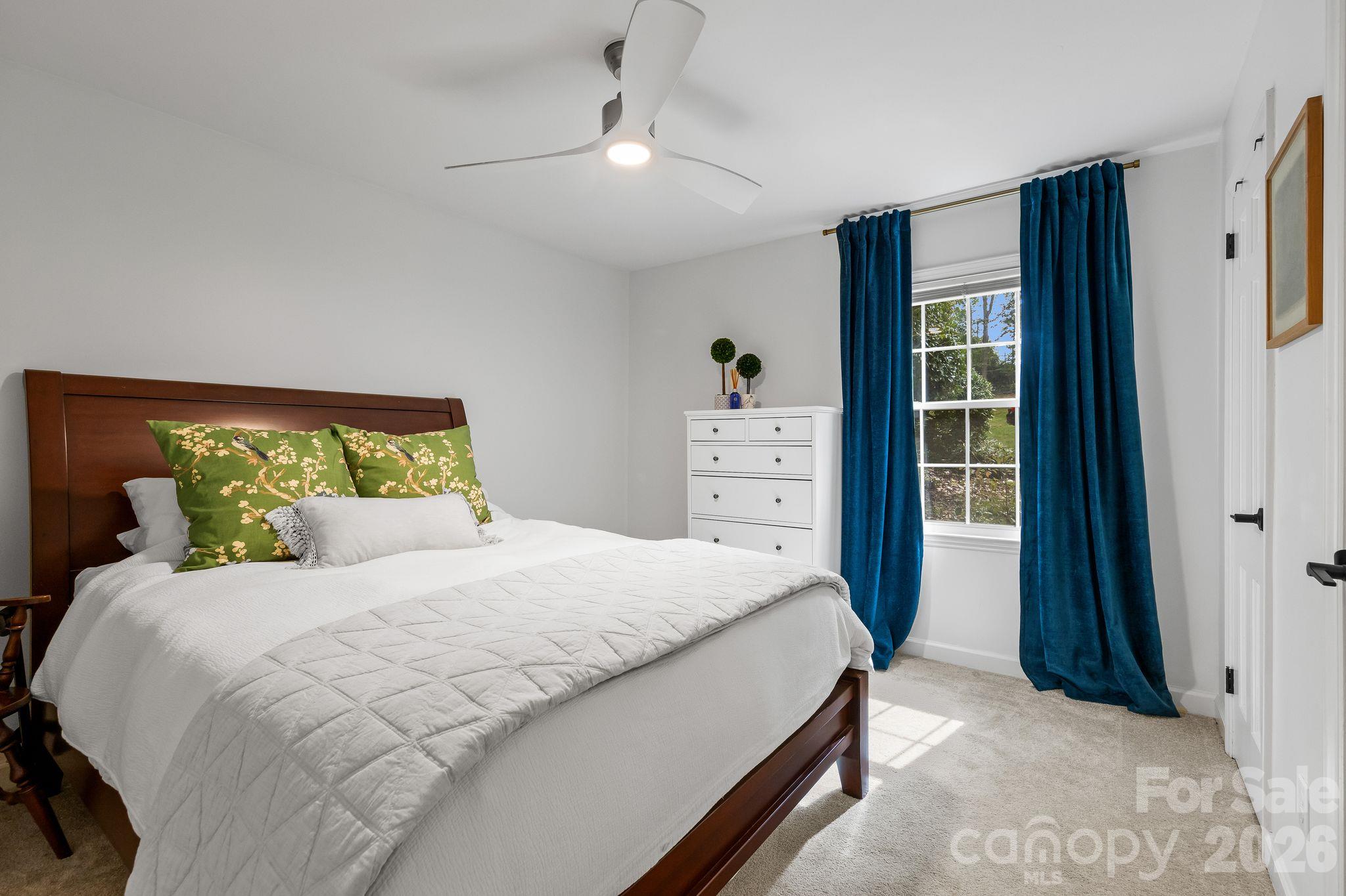 Single Family Residence at 4015 Oldfield Road, Charlotte, photo 28 of 49