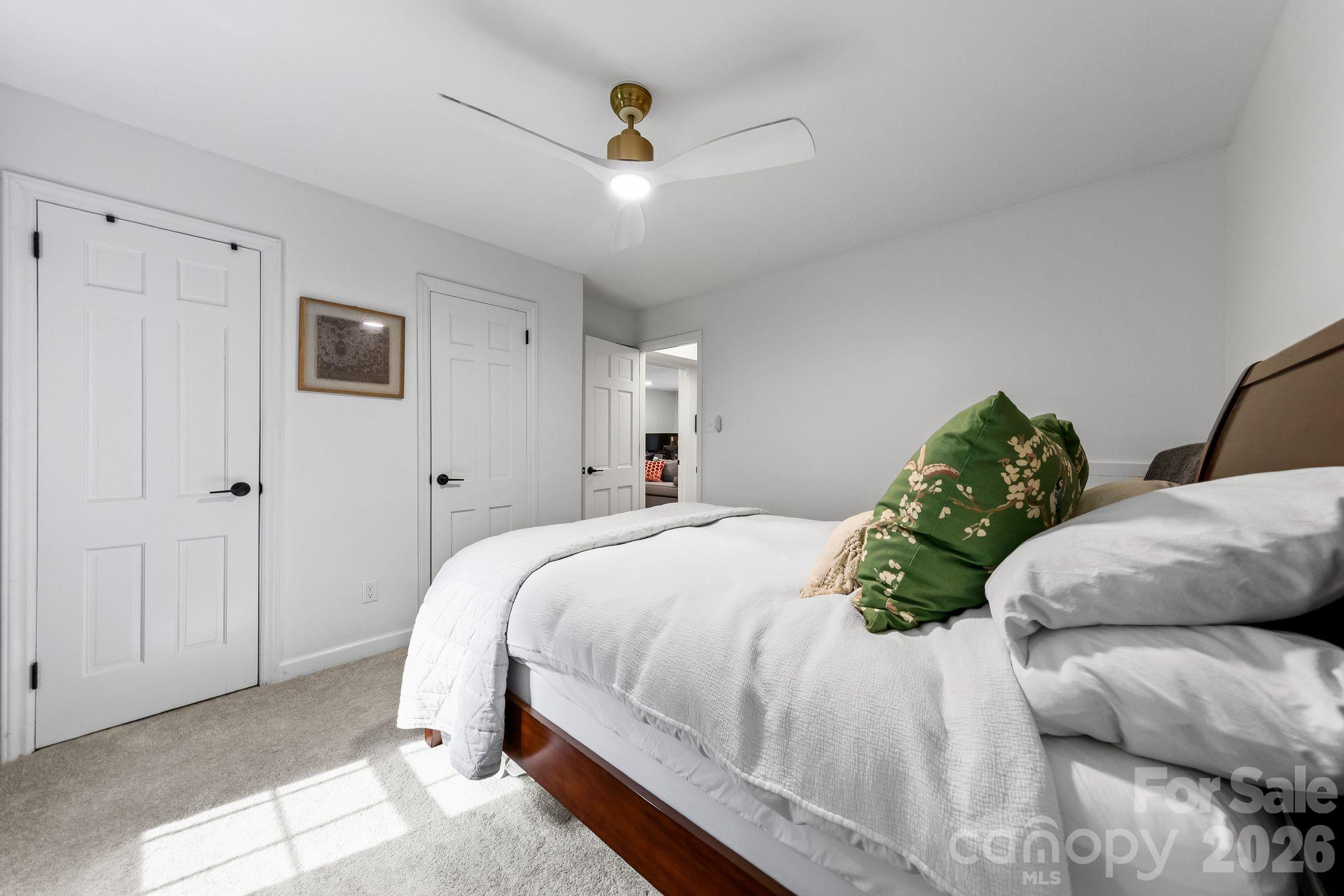 Single Family Residence at 4015 Oldfield Road, Charlotte, photo 29 of 49