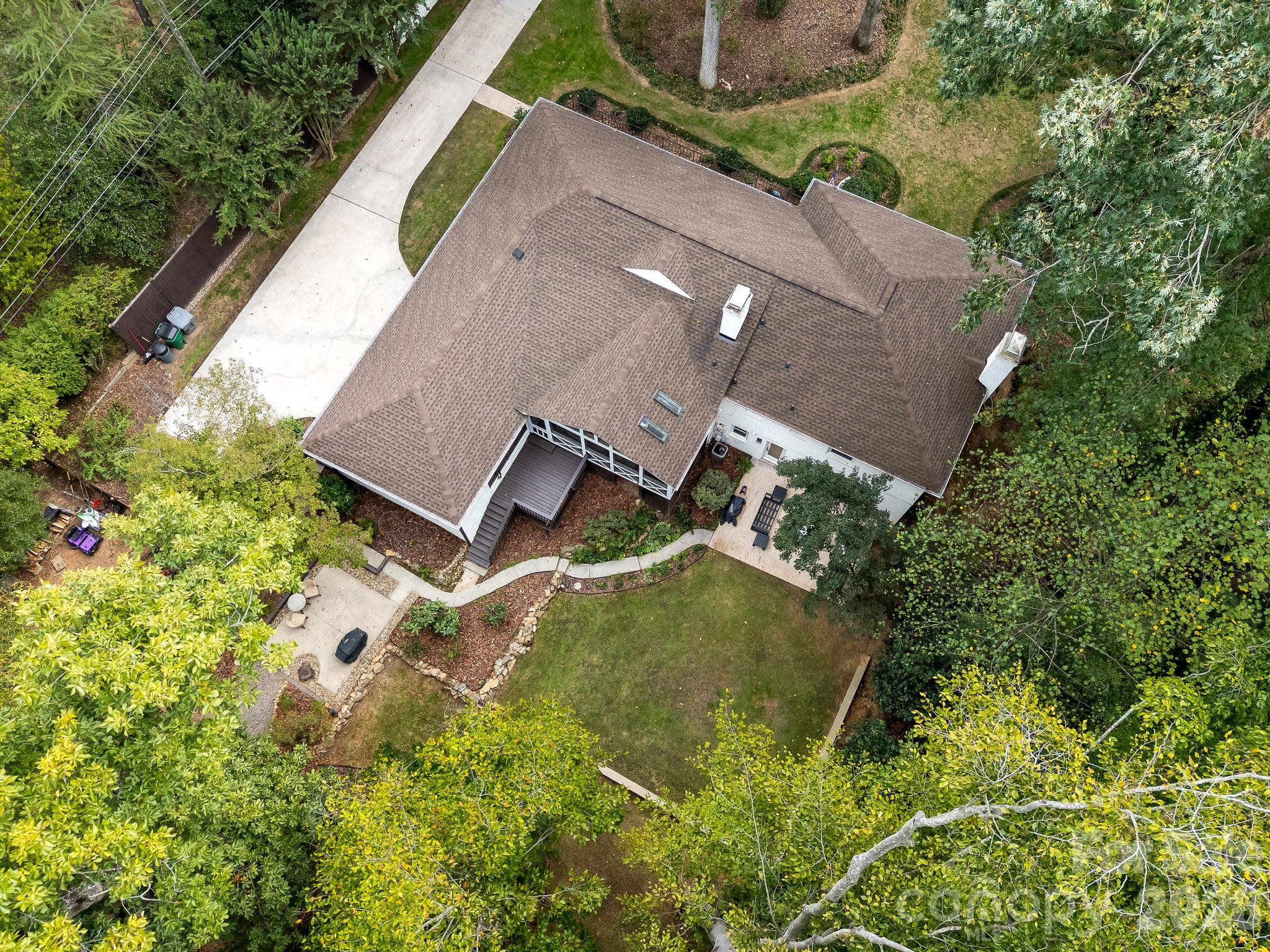Single Family Residence at 4015 Oldfield Road, Charlotte, photo 45 of 49
