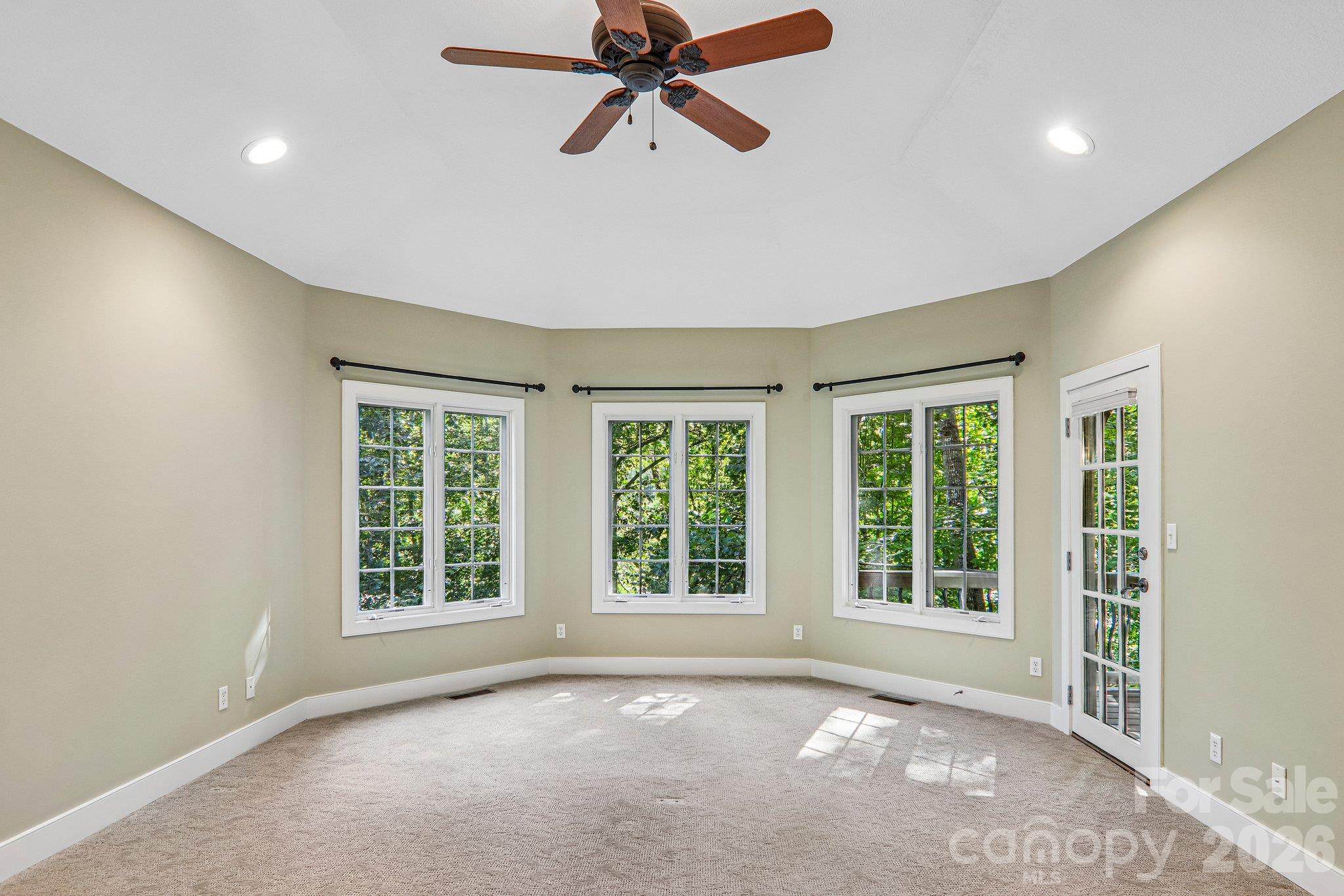 Primary bedroom - 361 Mills River Way, Horse Shoe