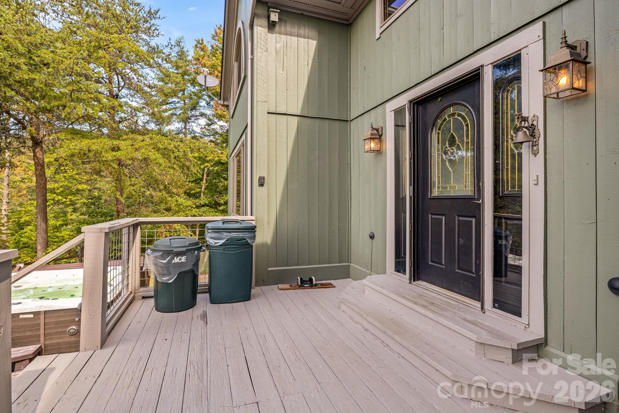 Outdoor - 28 Nantahala Ridge, Bryson City