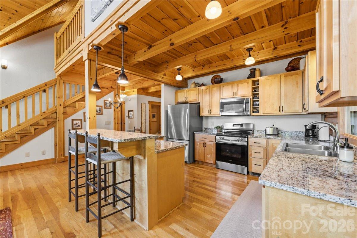 Kitchen Main Level - 1016 Horizon Trail, Nebo