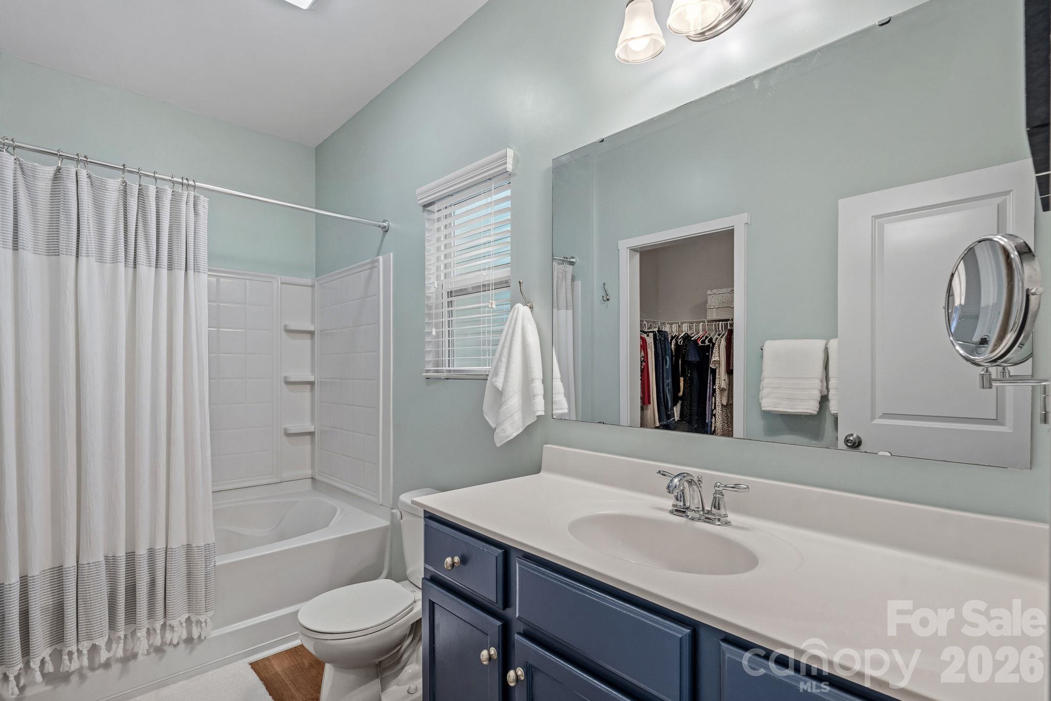 Ensuite Primary Bathroom with large walk in closet - 13326 Pierre Reverdy Drive, Davidson
