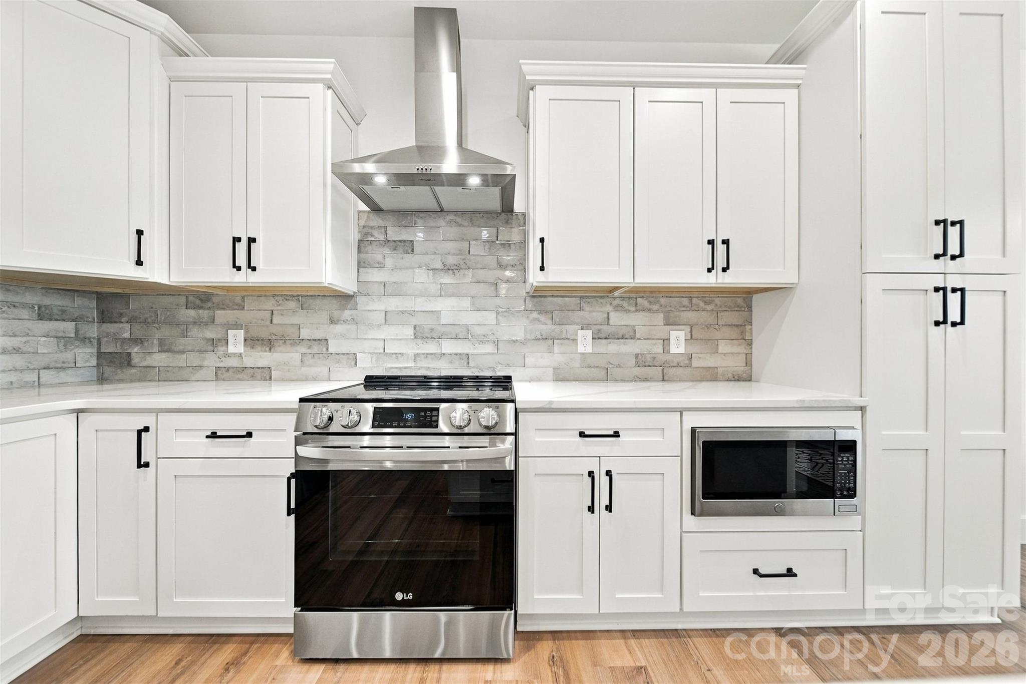 Townhouse at 3331 48th Avenue NE, Hickory, photo 14 of 40