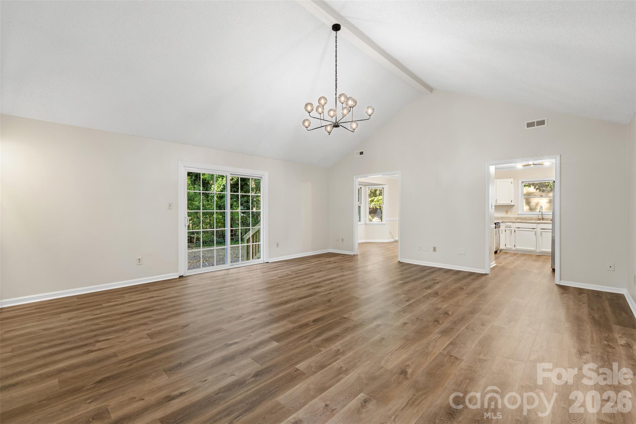 Single Family Residence at 1312 Newfound Hollow Drive, Charlotte, photo 8 of 33