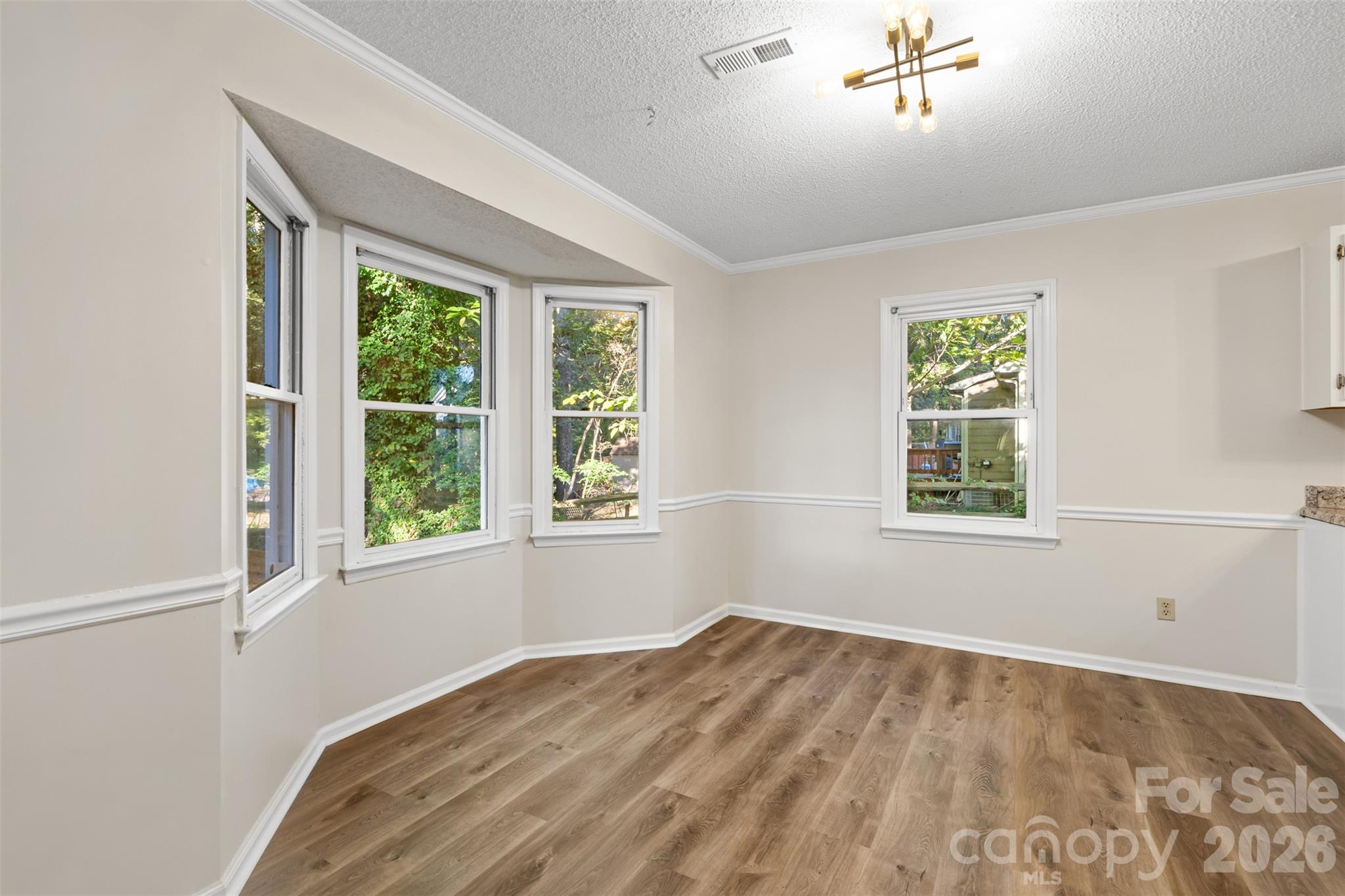 Single Family Residence at 1312 Newfound Hollow Drive, Charlotte, photo 11 of 33
