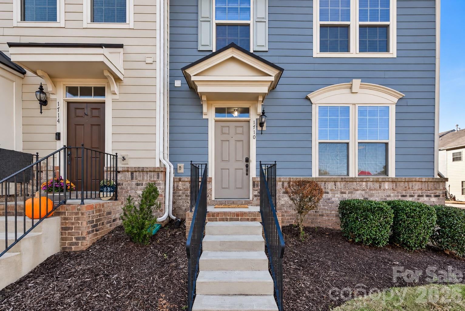 Townhouse at 1710 Evergreen Drive, Charlotte, photo 24 of 27