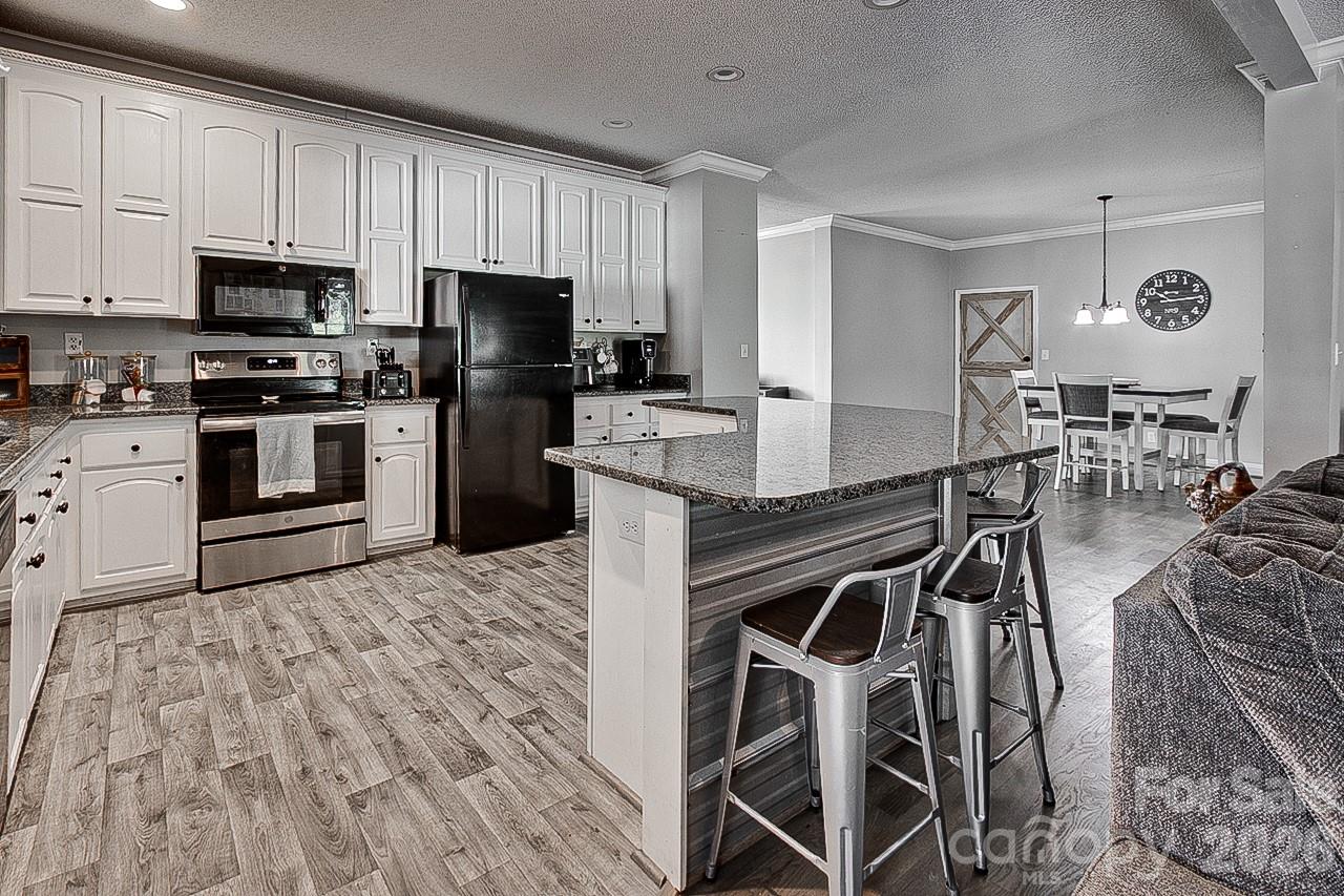 Single Family Residence at 4561 Shelton Country Road, Liberty, photo 5 of 48