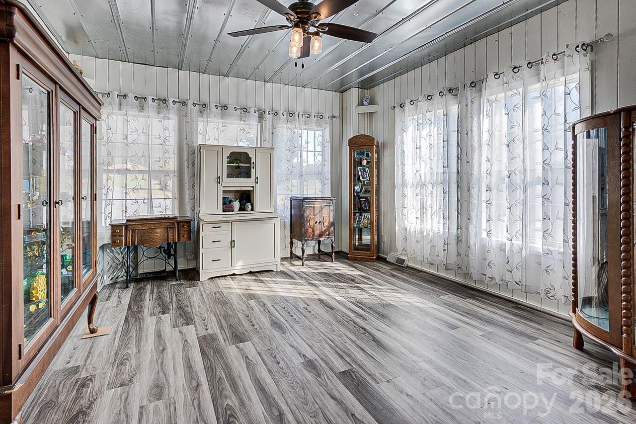 Single Family Residence at 4561 Shelton Country Road, Liberty, photo 11 of 48