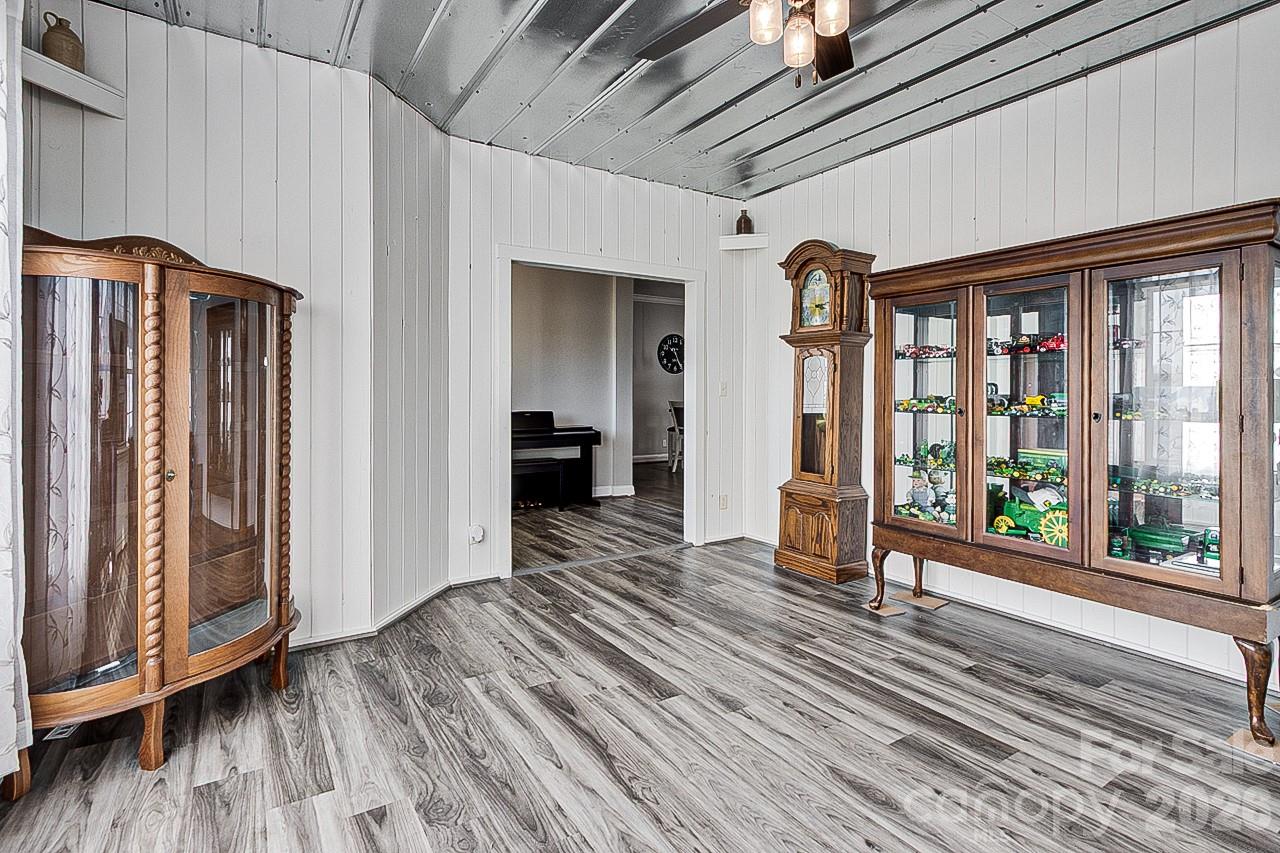 Single Family Residence at 4561 Shelton Country Road, Liberty, photo 12 of 48