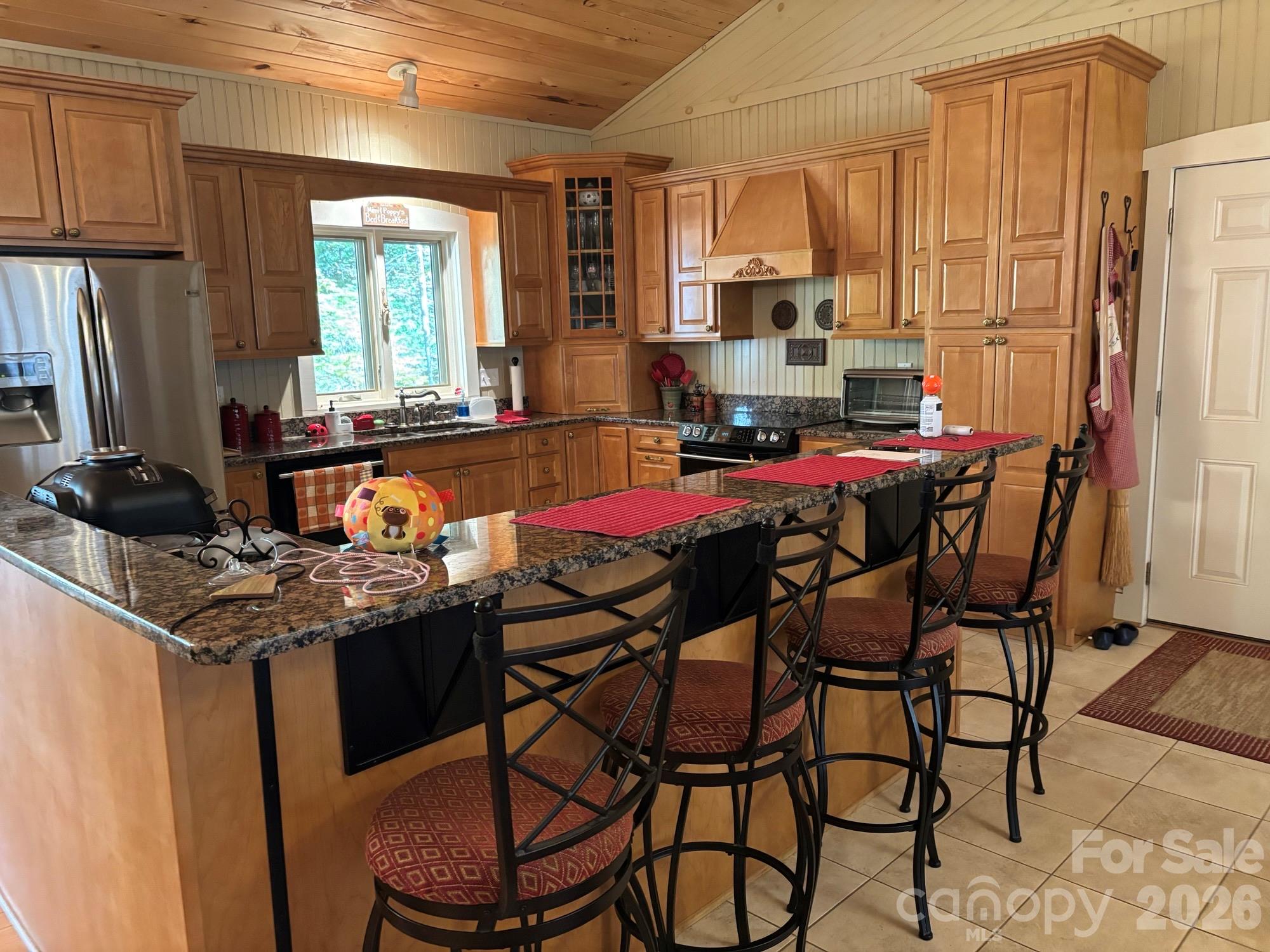Single Family Residence at 1661 Mckinney Mine Road, Spruce Pine, photo 8 of 27