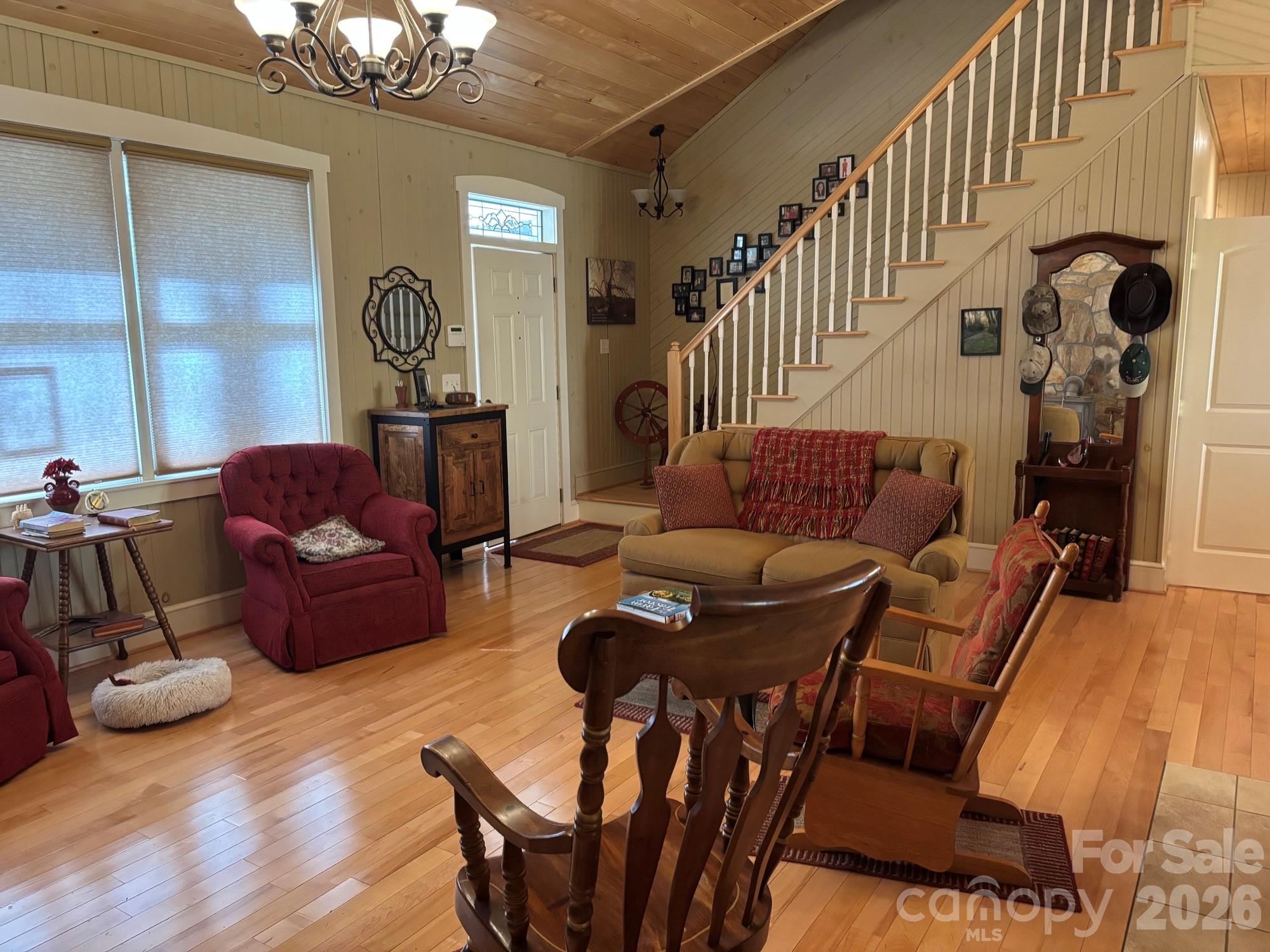 Single Family Residence at 1661 Mckinney Mine Road, Spruce Pine, photo 11 of 27