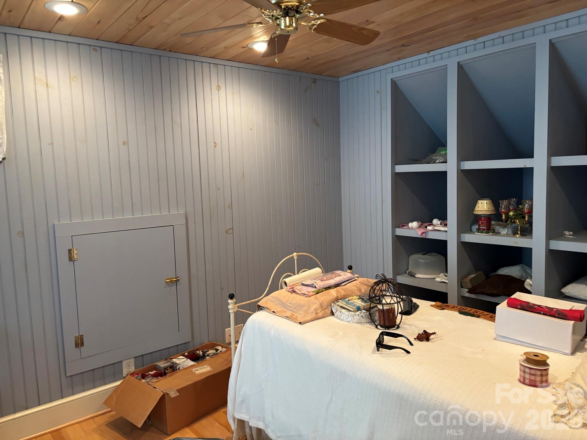 Single Family Residence at 1661 Mckinney Mine Road, Spruce Pine, photo 22 of 27