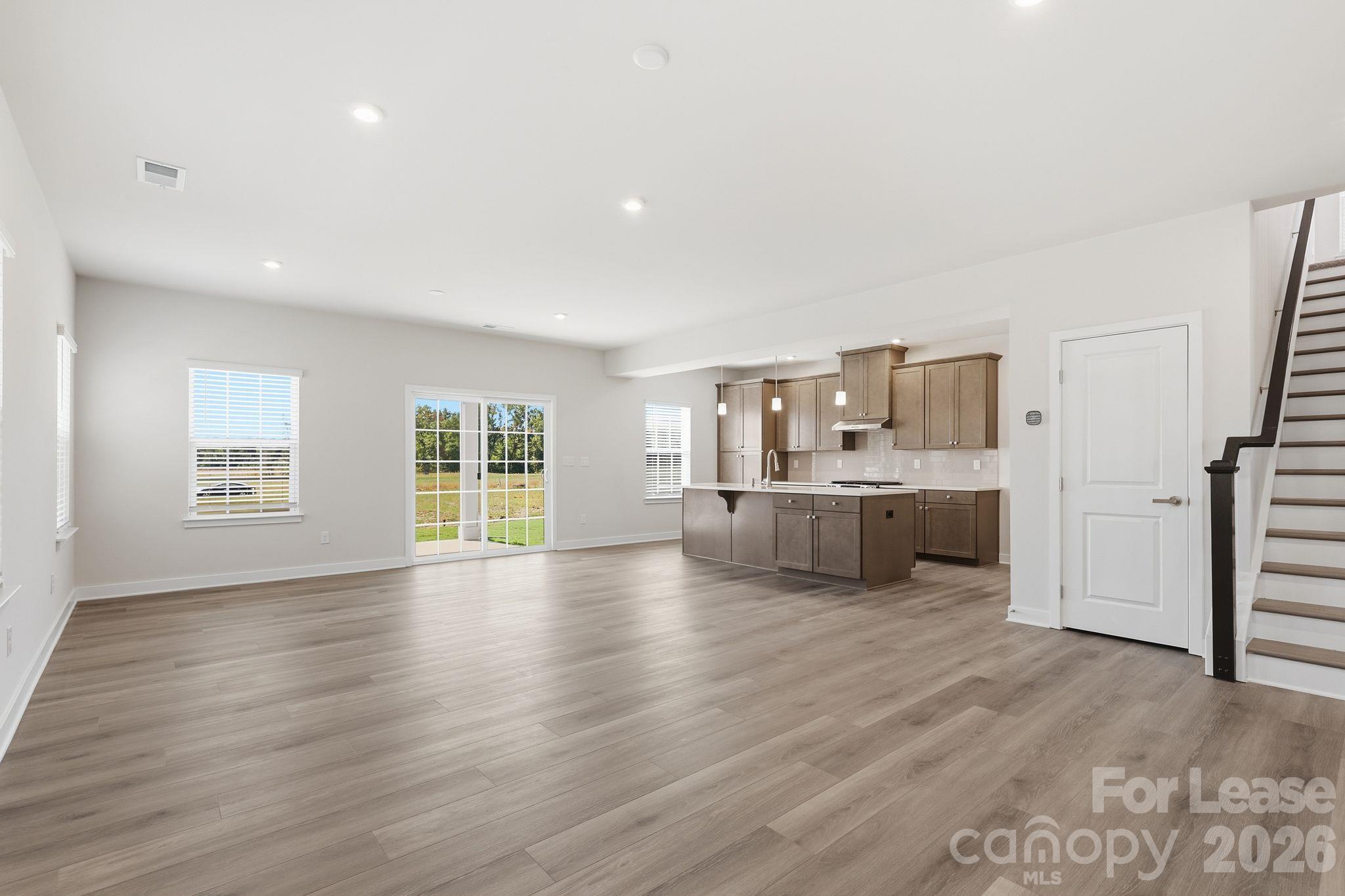 Single Family Residence at 2036 Fernway Drive, Charlotte, photo 11 of 40