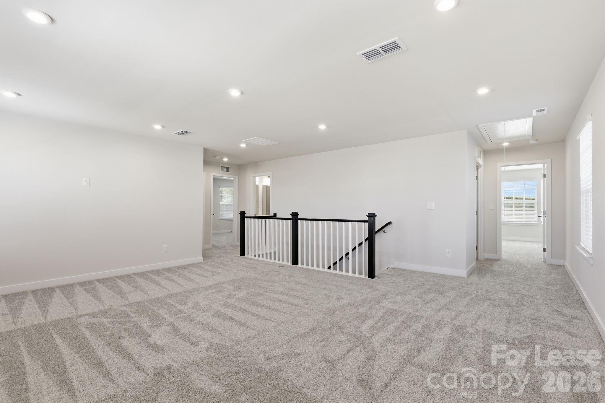 Single Family Residence at 2036 Fernway Drive, Charlotte, photo 20 of 40