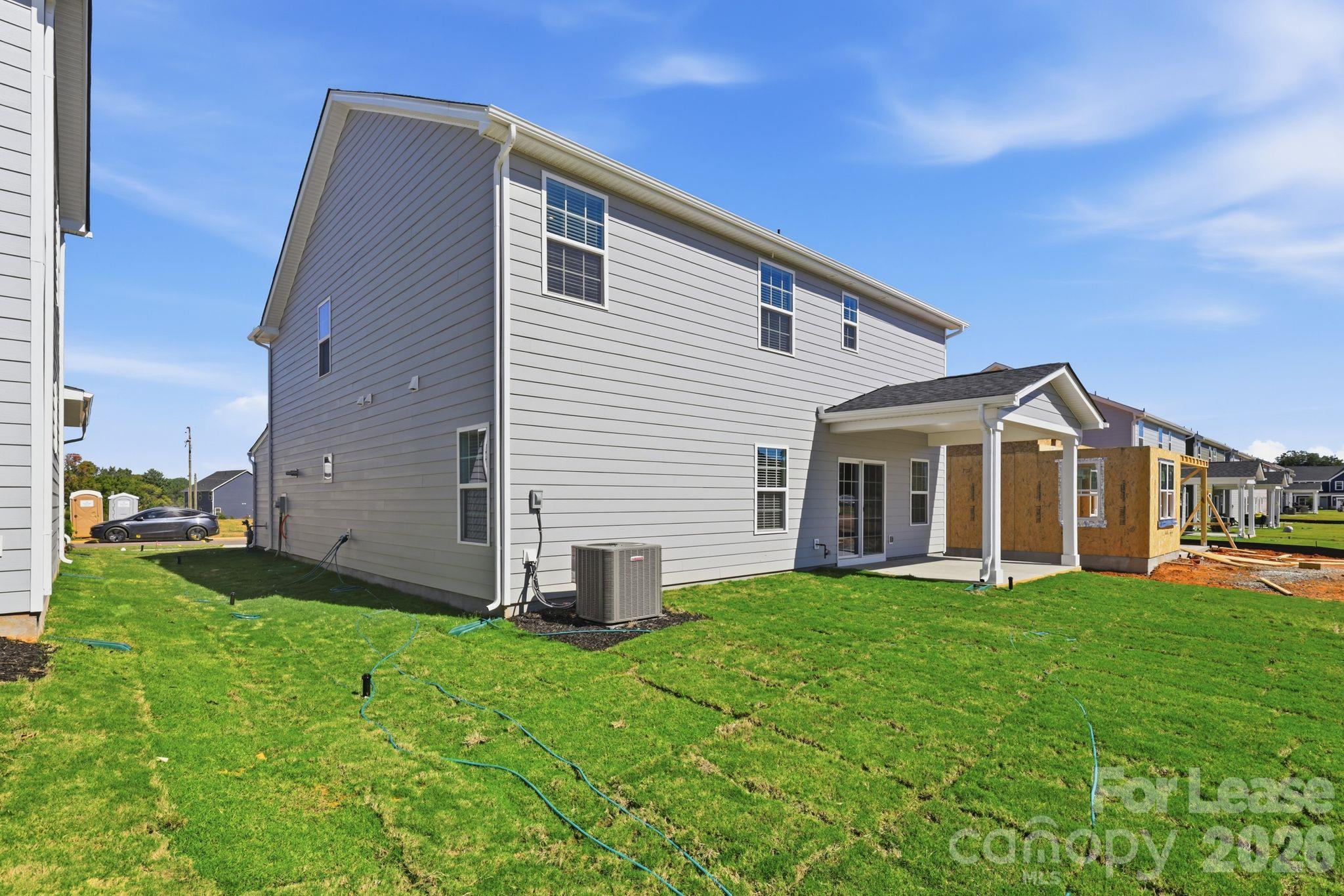 Single Family Residence at 2036 Fernway Drive, Charlotte, photo 35 of 40