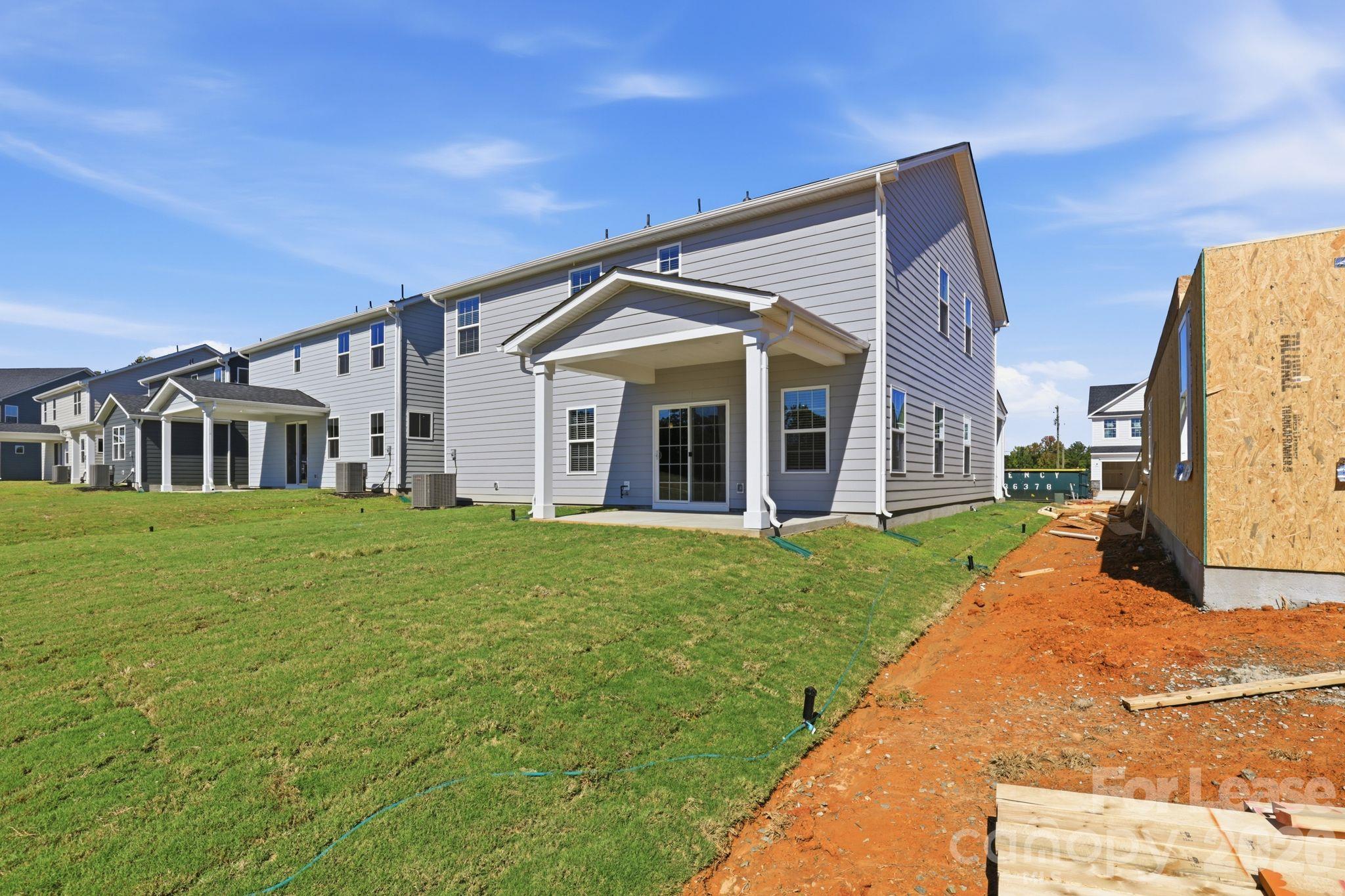 Single Family Residence at 2036 Fernway Drive, Charlotte, photo 37 of 40