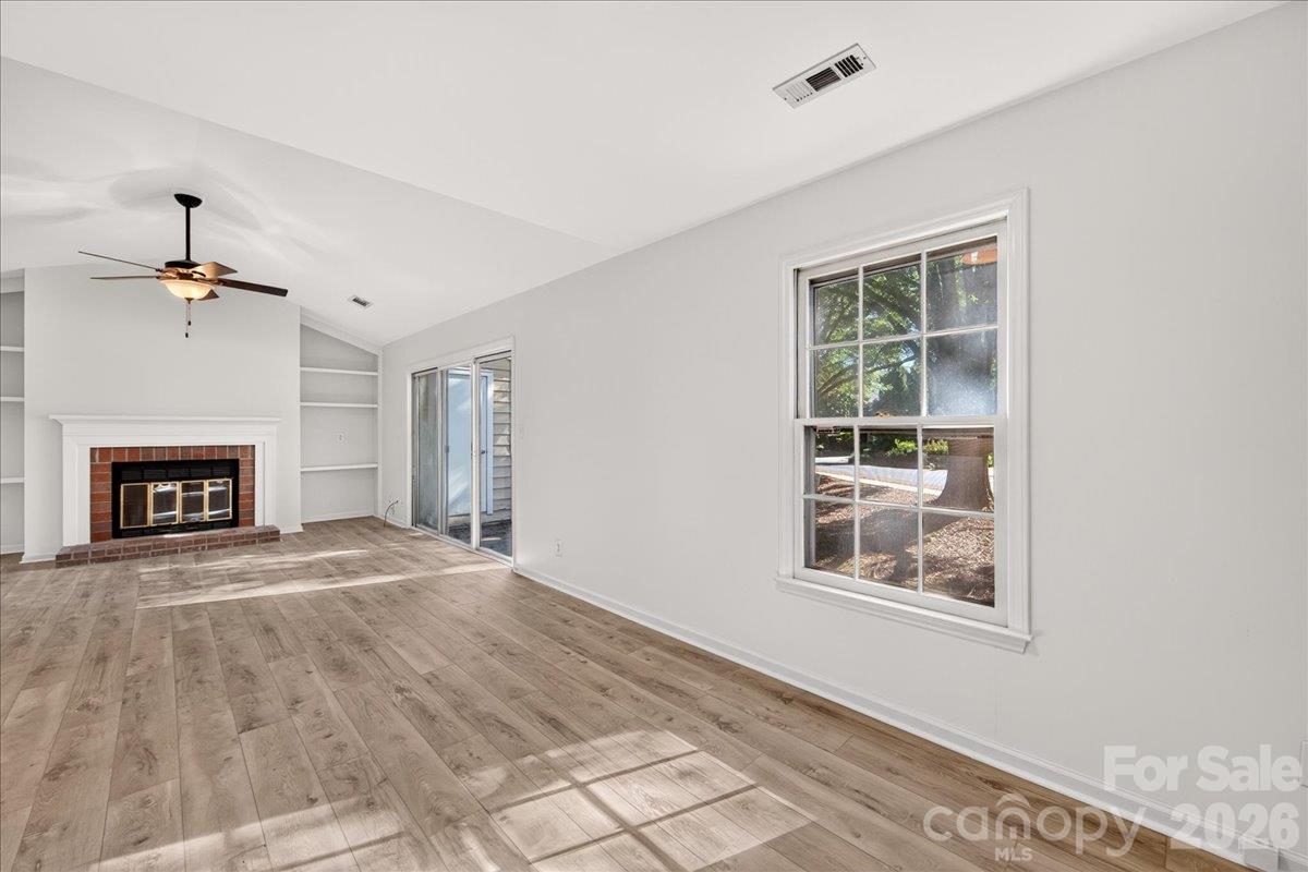 Condominium at 3200 Selwyn Farms Lane, Charlotte, photo 24 of 35