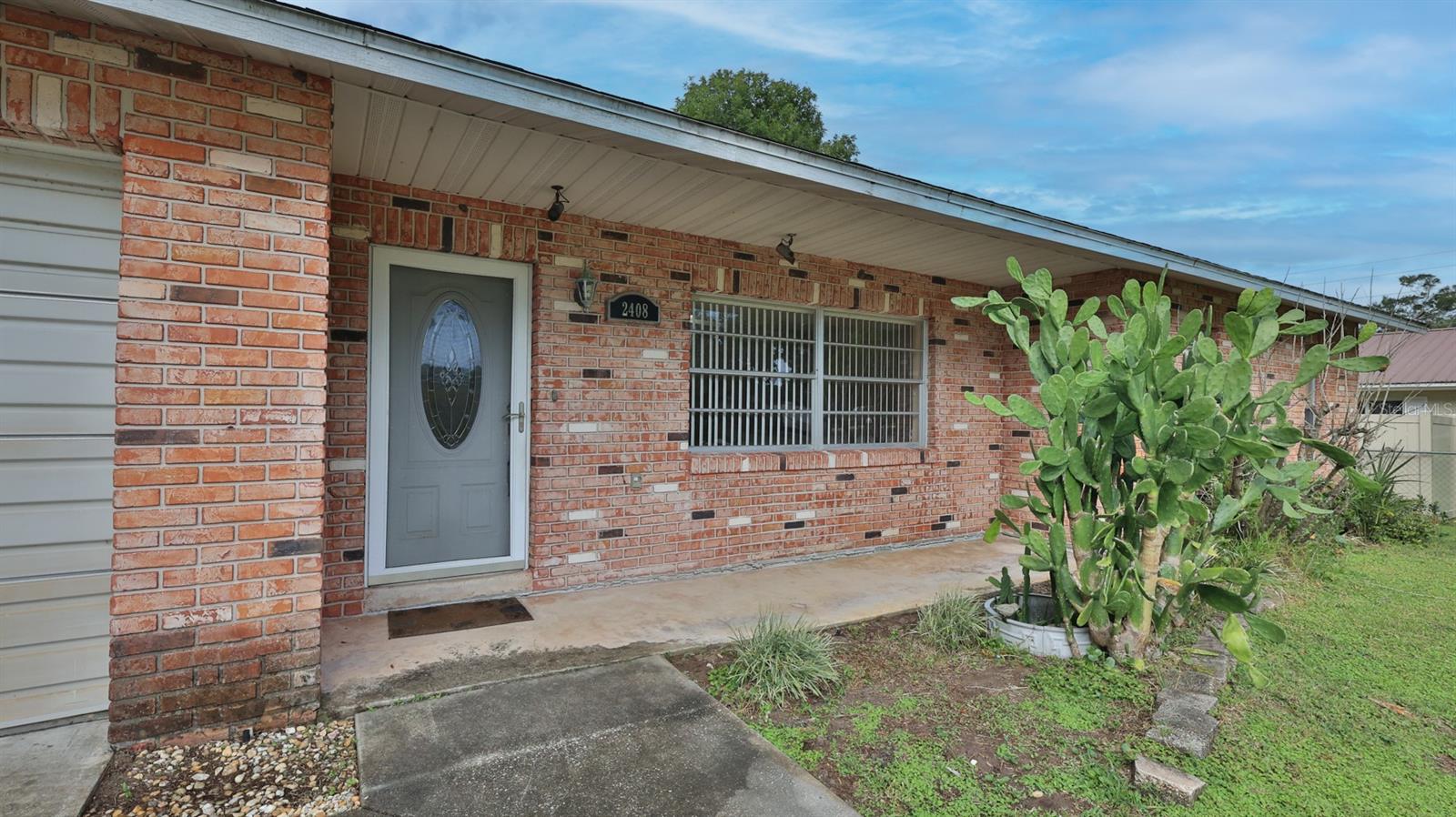 2408 JUNIPER DR