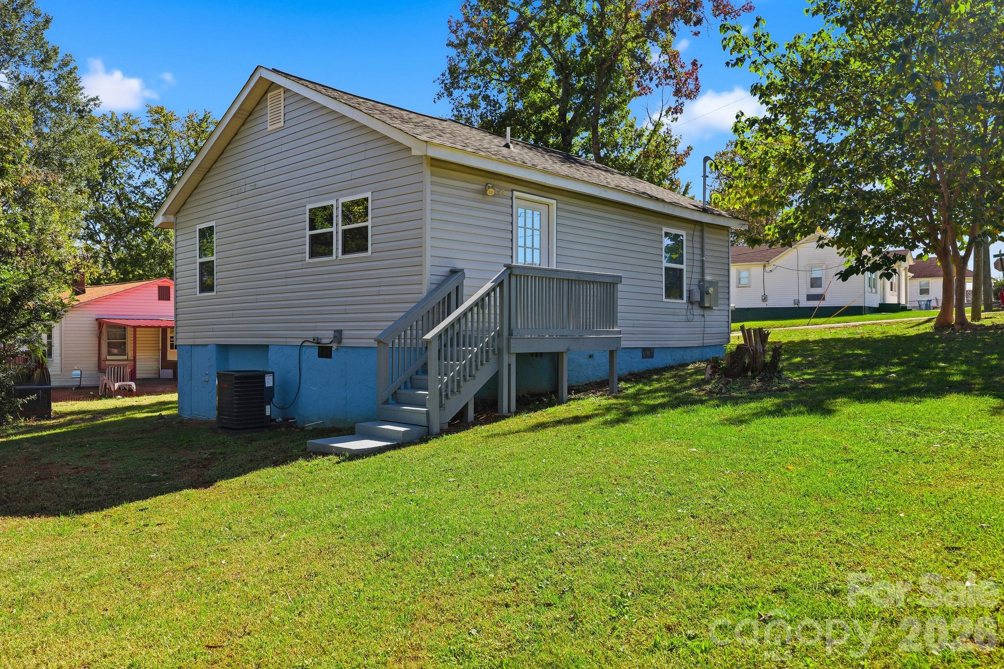 Single Family Residence at 2996 1st Avenue NW, Hickory, photo 38 of 38