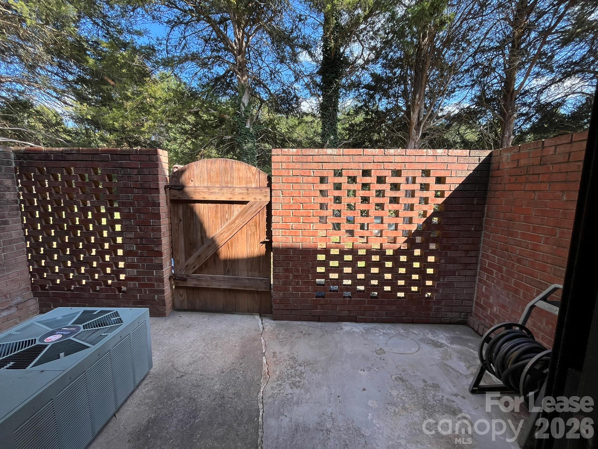 Private Back Patio - 220 14th Avenue SE, Hickory