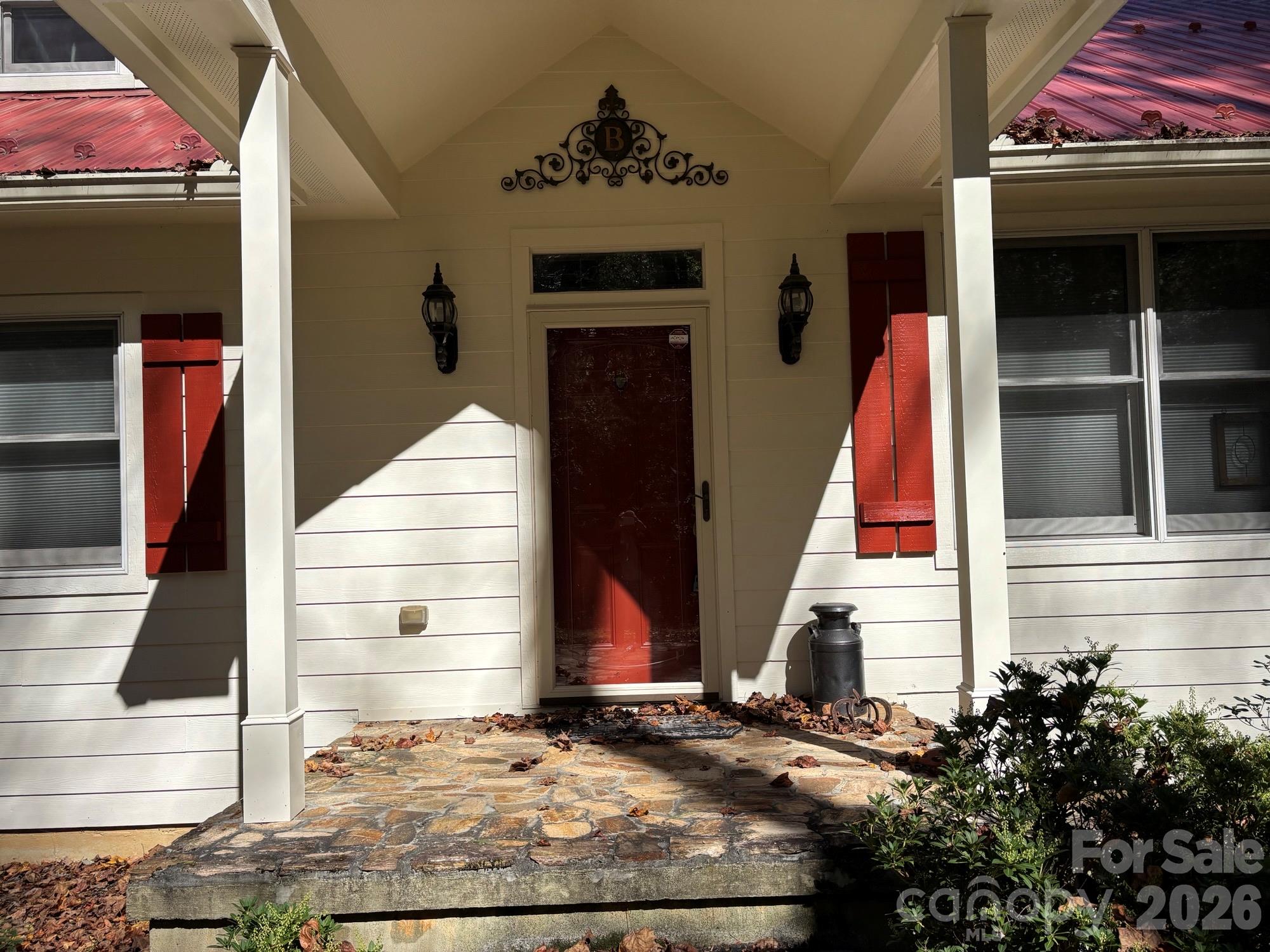 Single Family Residence at 1661 Mckinney Mine Road, Spruce Pine, photo 2 of 27