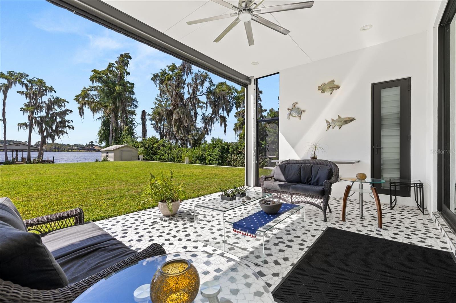 Beautiful lake views - 12620 S LAKE SAWYER LN, WINDERMERE
