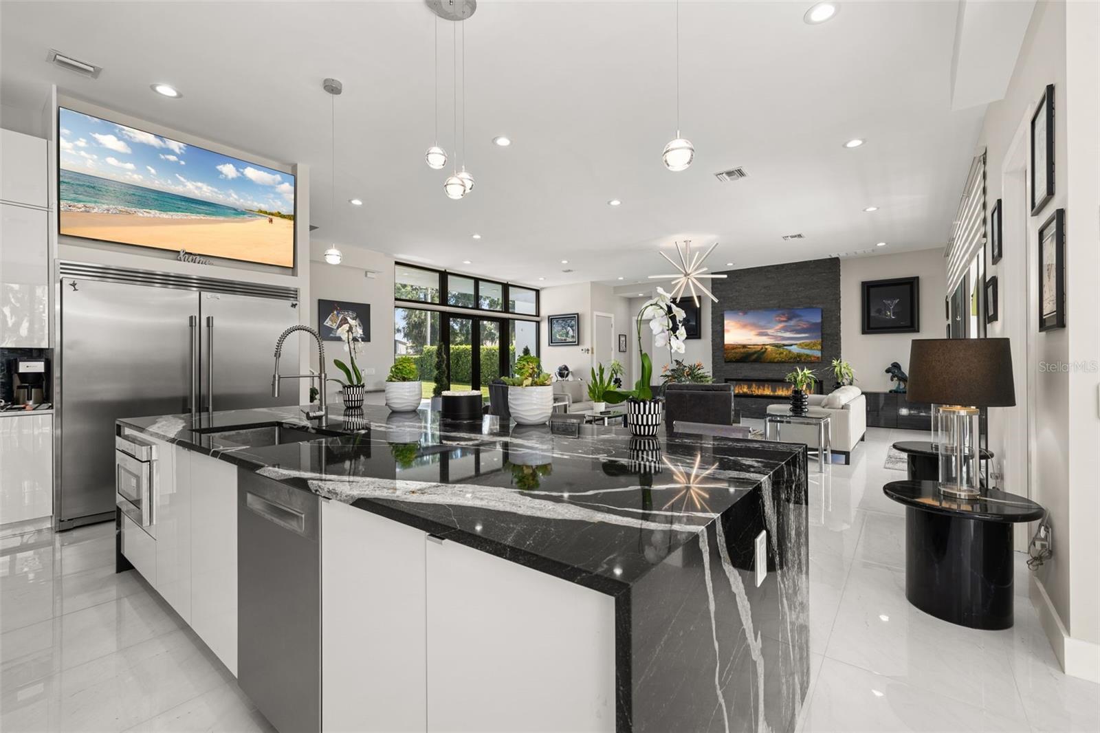 Granite countertops - 12620 S LAKE SAWYER LN, WINDERMERE