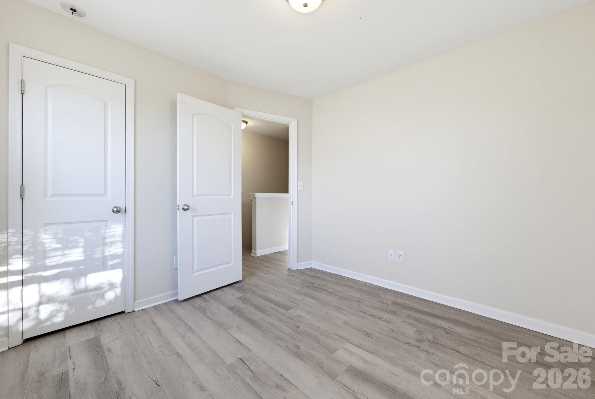 Single Family Residence at 5718 Natick Drive, Charlotte, photo 20 of 27