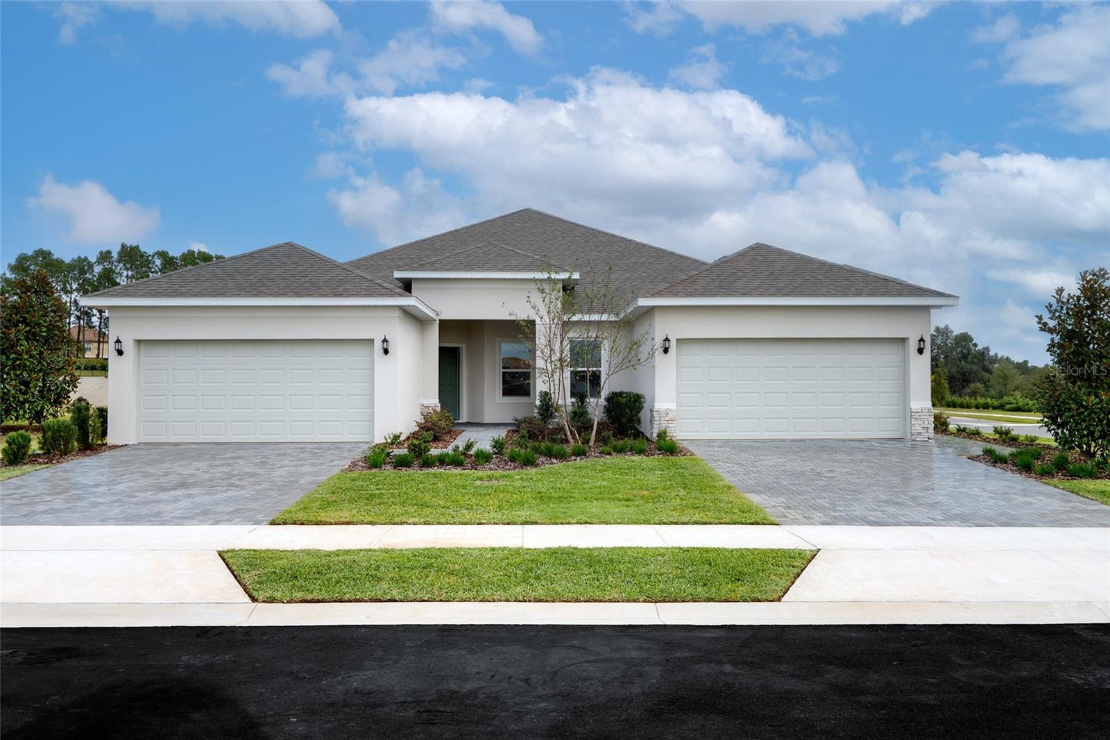 2308 LEELA CIR