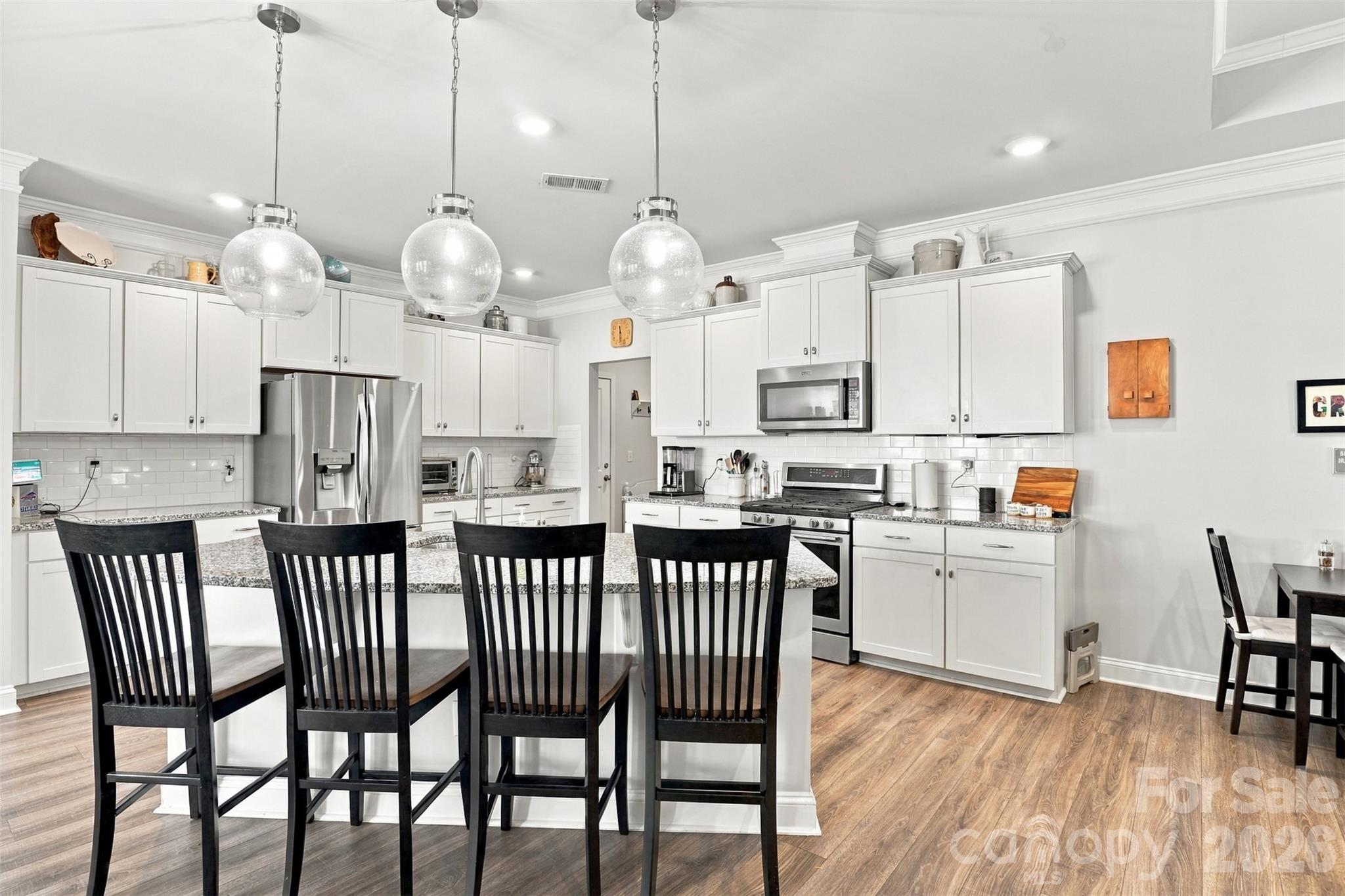 Single Family Residence at 1039 Bonum Road, Lake Wylie, photo 10 of 47