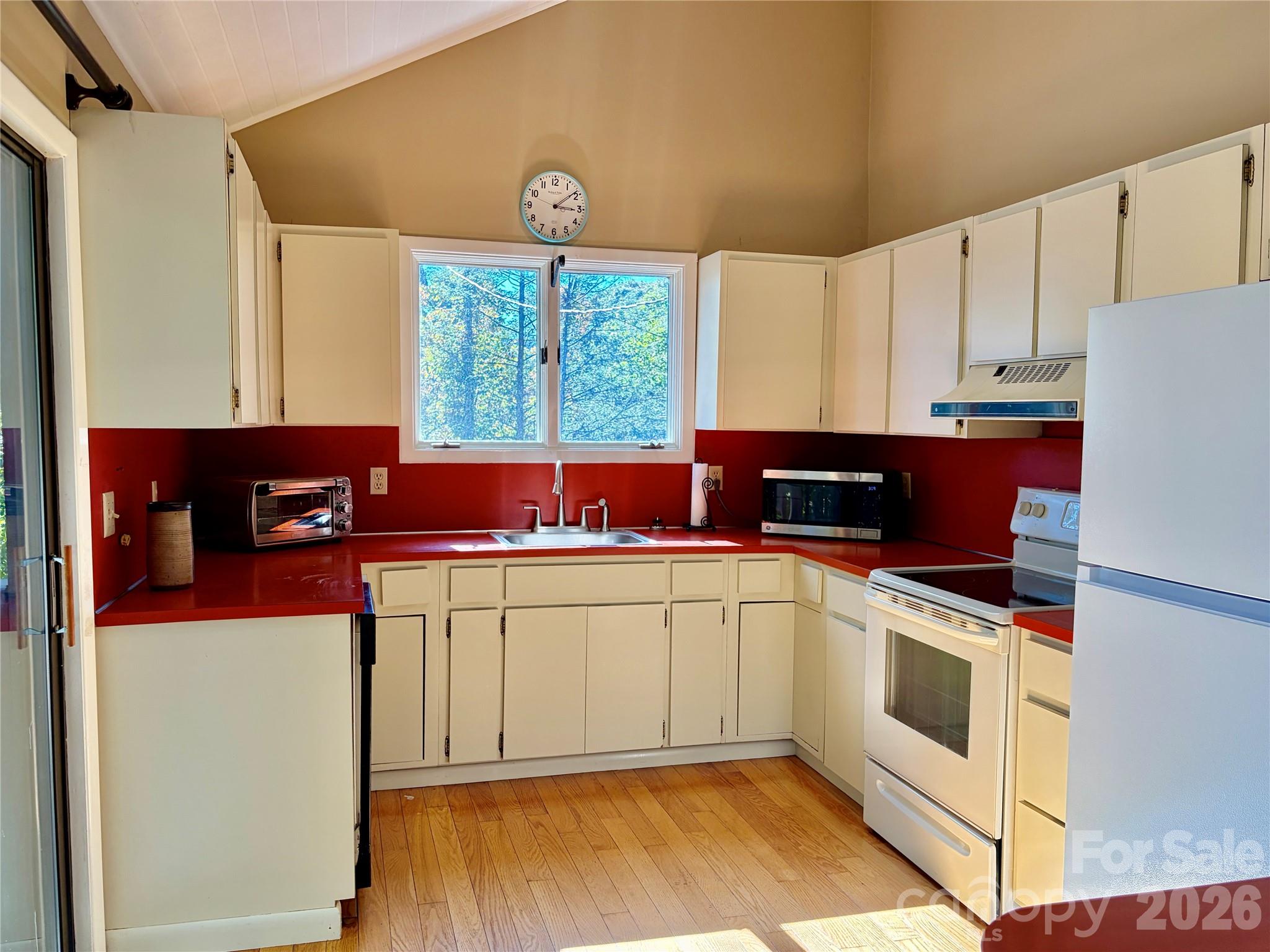 Single Family Residence at 592 Carters Ridge Road, Spruce Pine, photo 21 of 61