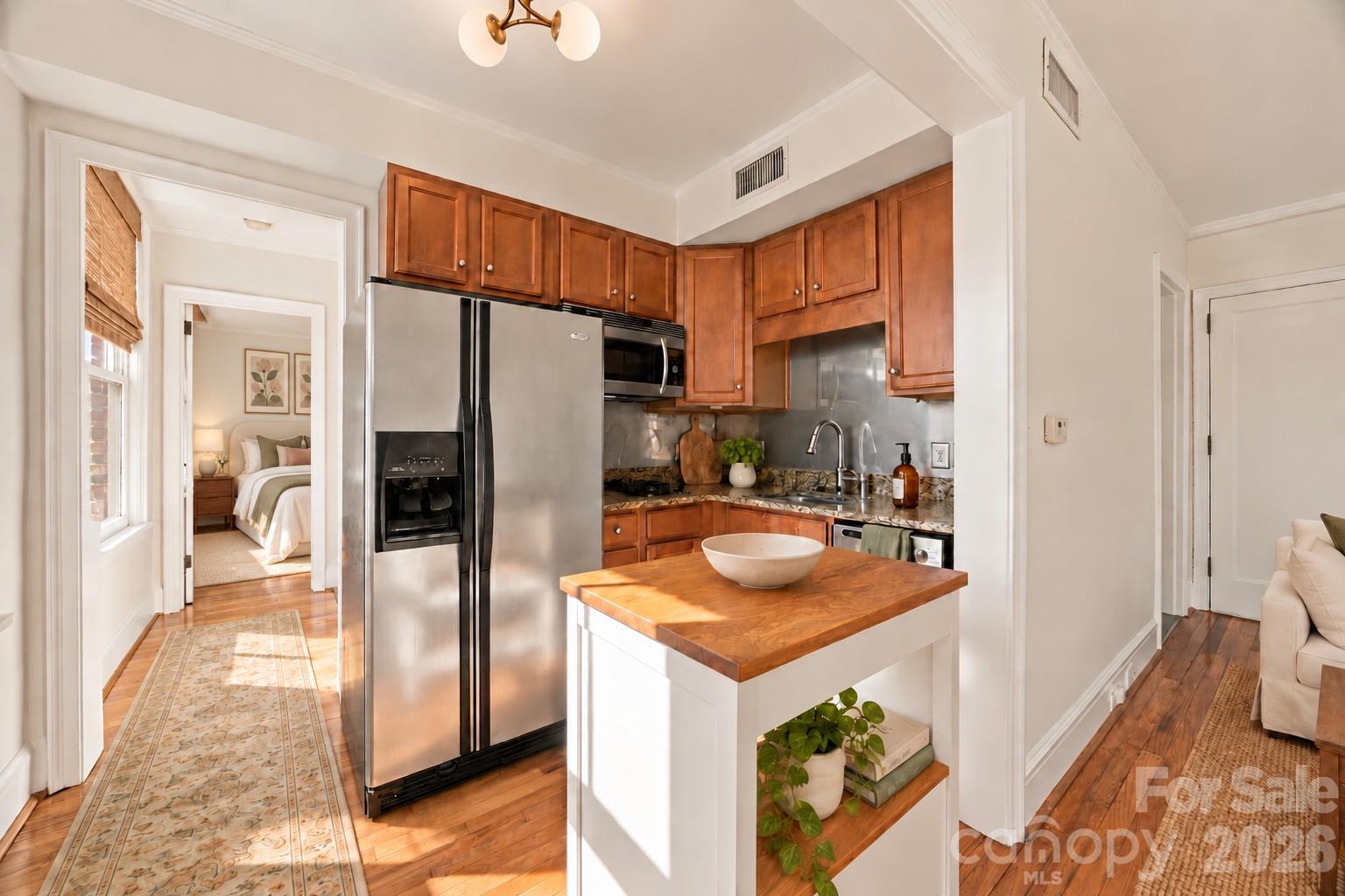 Kitchen - Virtually Staged - 712 Louise Avenue, Charlotte