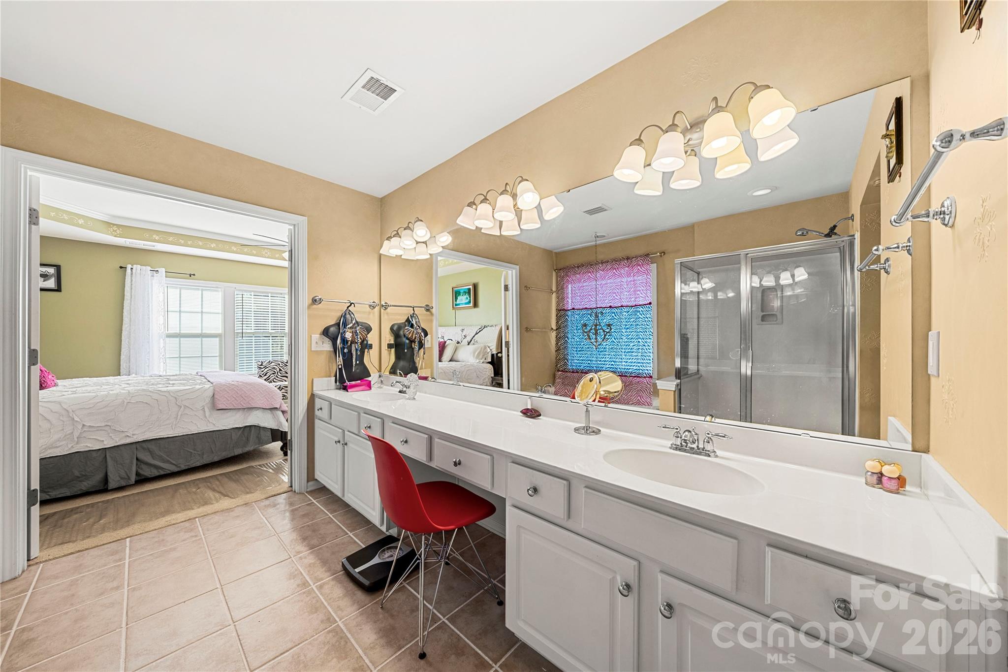 Single Family Residence at 2602 Mullis Lane, Matthews, photo 27 of 39