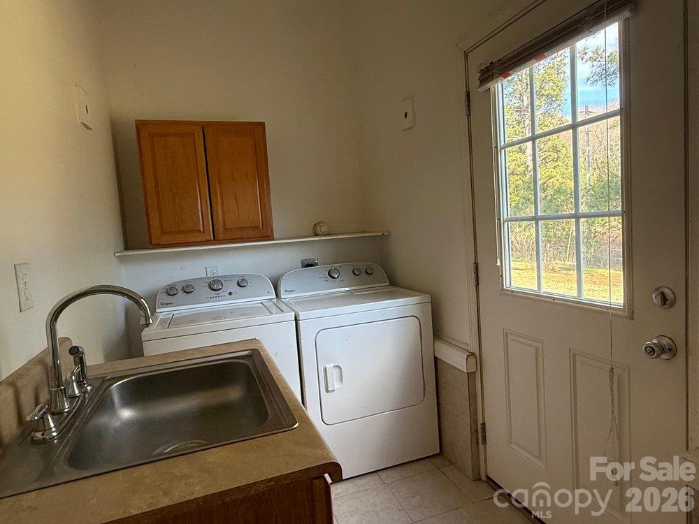 Single Family Residence at 6875 Mount Pleasant Road S, Concord, photo 18 of 46