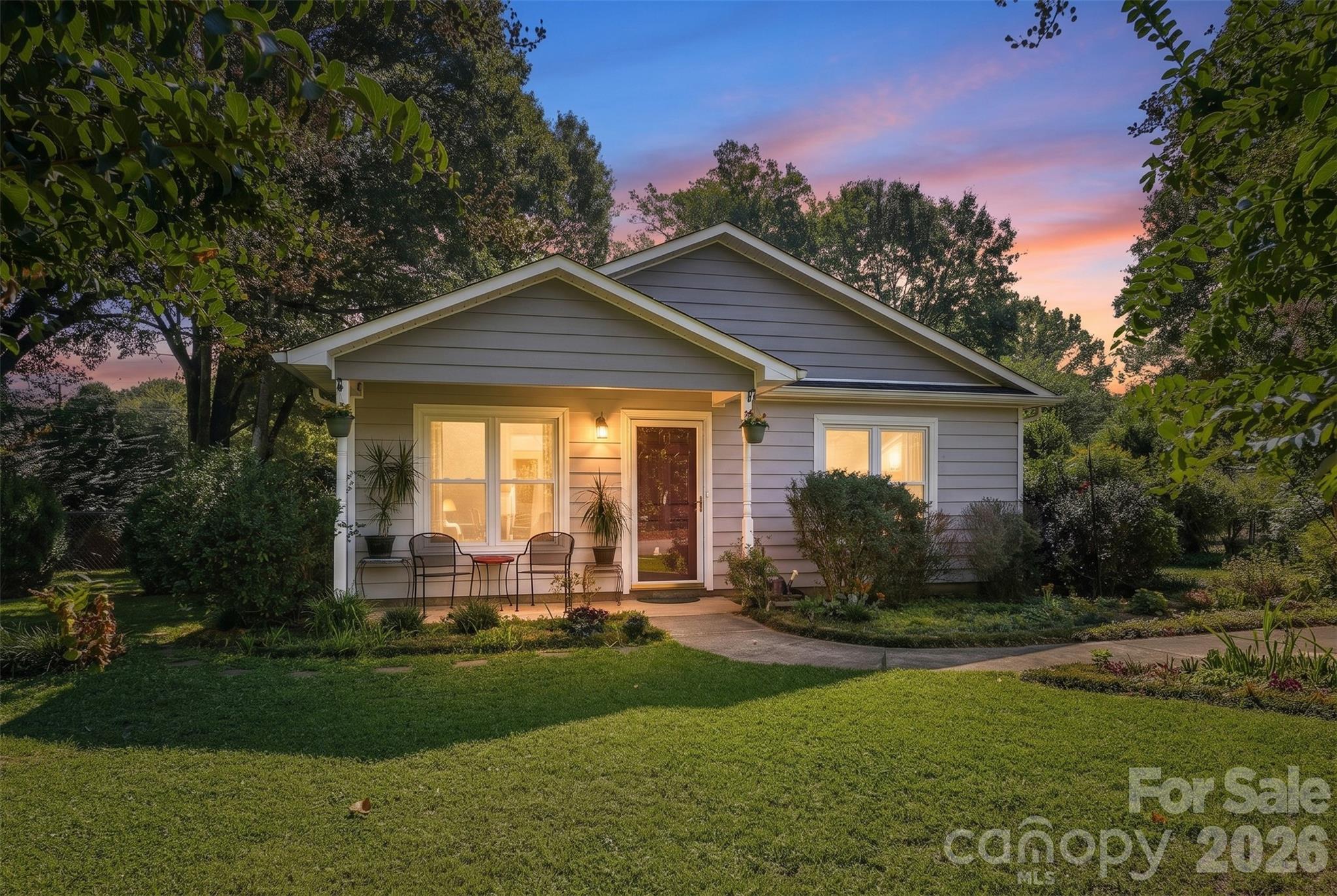 Single Family Residence at 625 Wagner Circle, Gastonia, photo 7 of 31