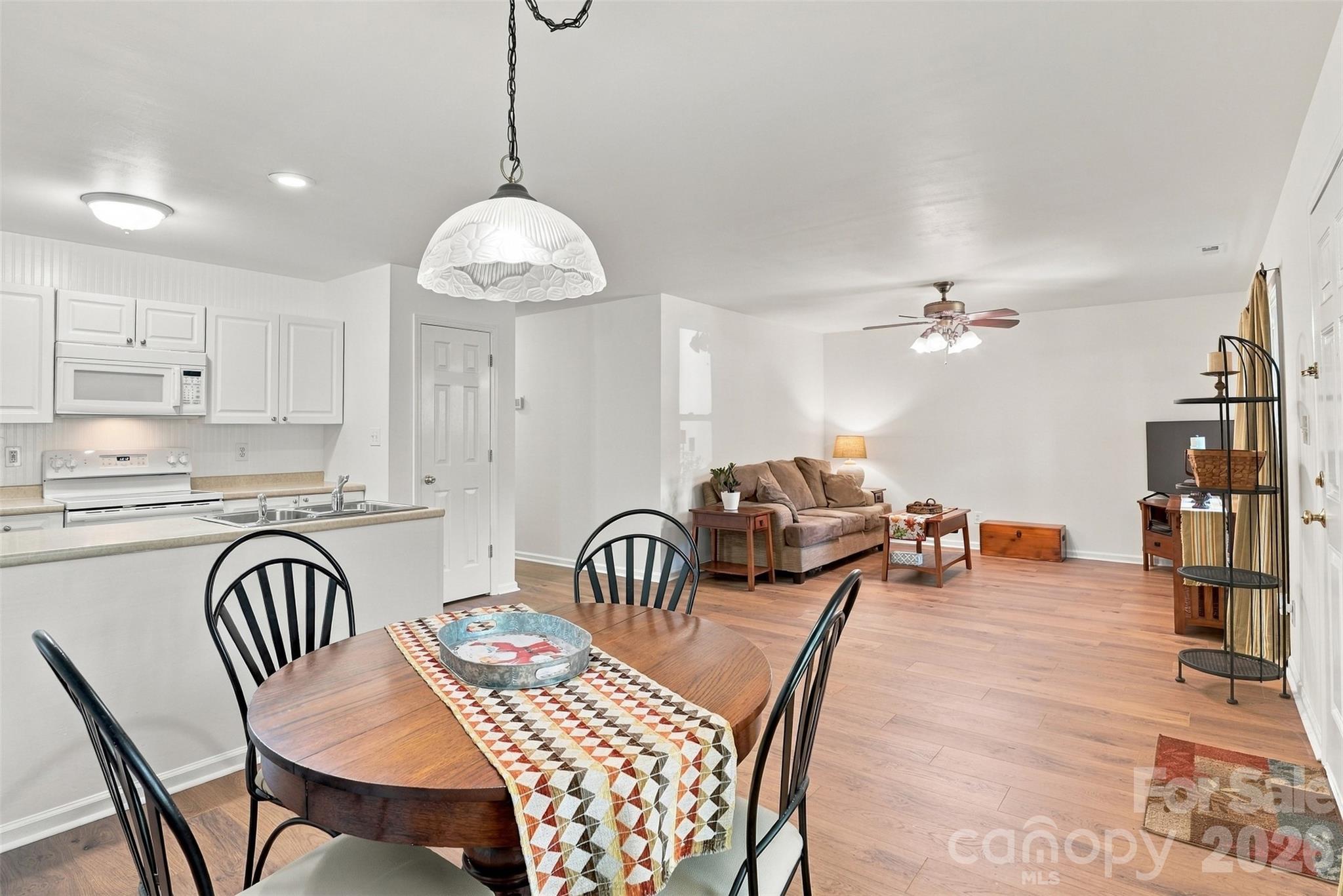 Single Family Residence at 625 Wagner Circle, Gastonia, photo 15 of 31
