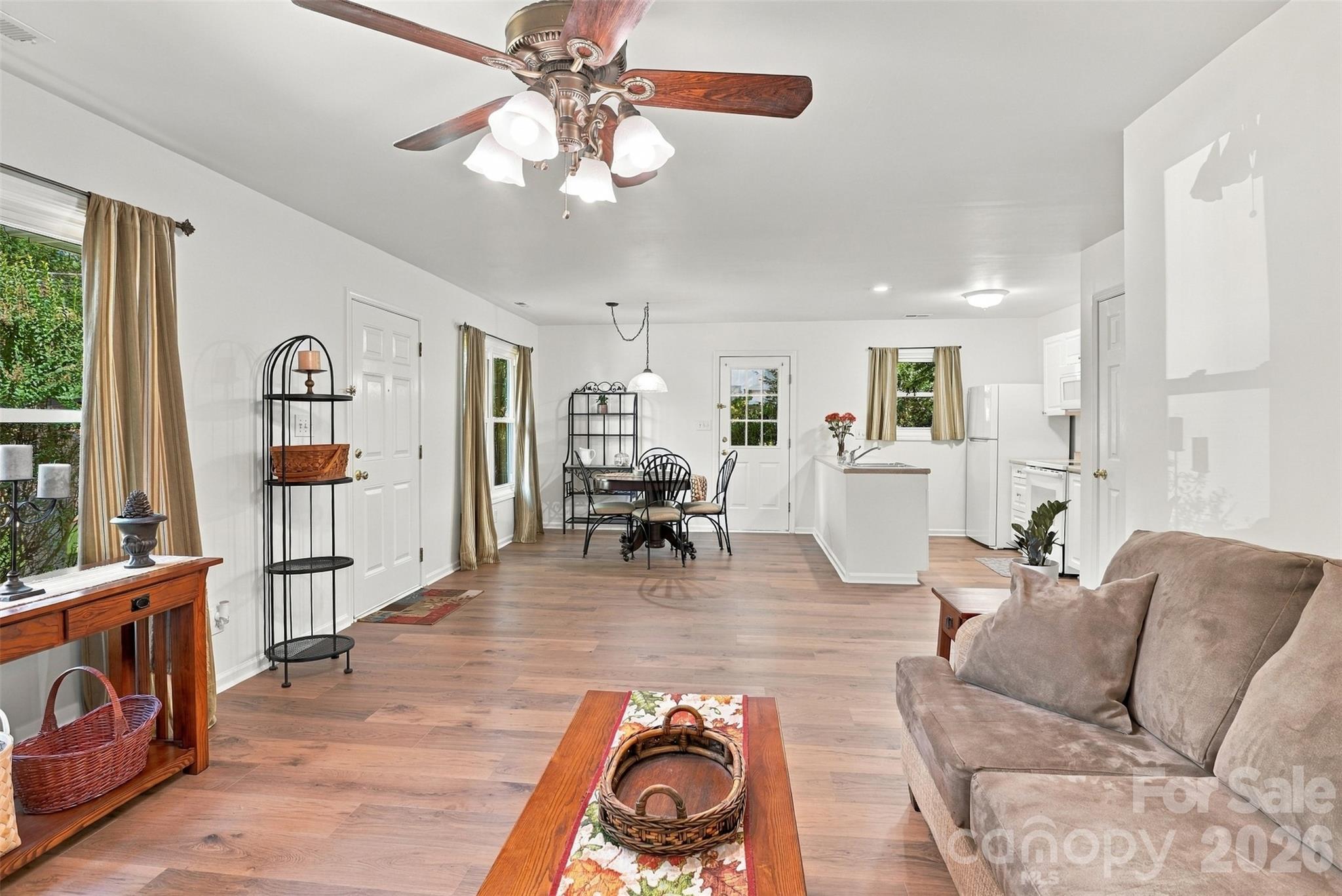 Single Family Residence at 625 Wagner Circle, Gastonia, photo 14 of 31