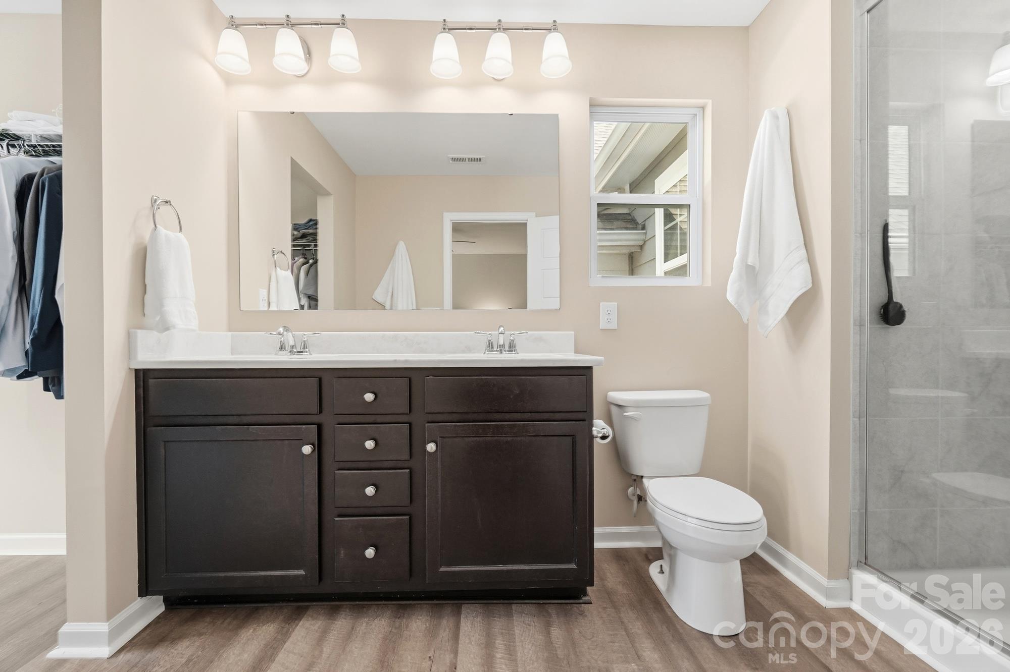 Townhouse at 1138 Streamside Lane, York, photo 21 of 42