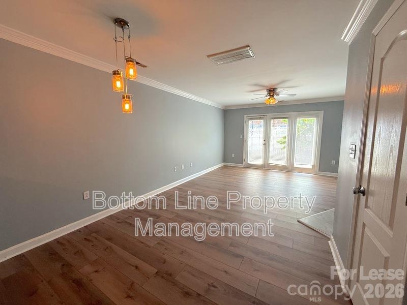 Condominium at 1218 Green Oaks Lane, Charlotte, photo 5 of 14