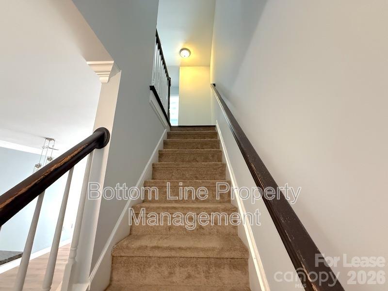Condominium at 1218 Green Oaks Lane, Charlotte, photo 8 of 14