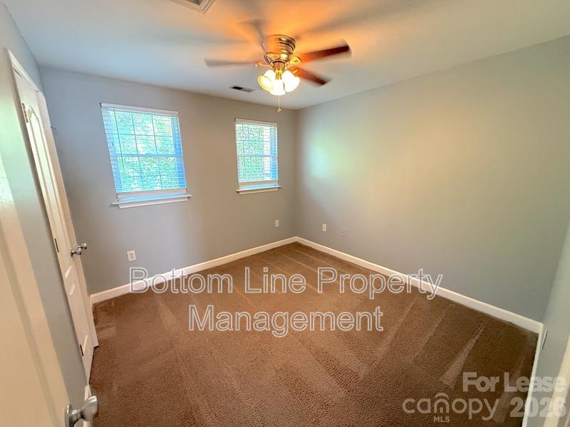 Condominium at 1218 Green Oaks Lane, Charlotte, photo 11 of 14