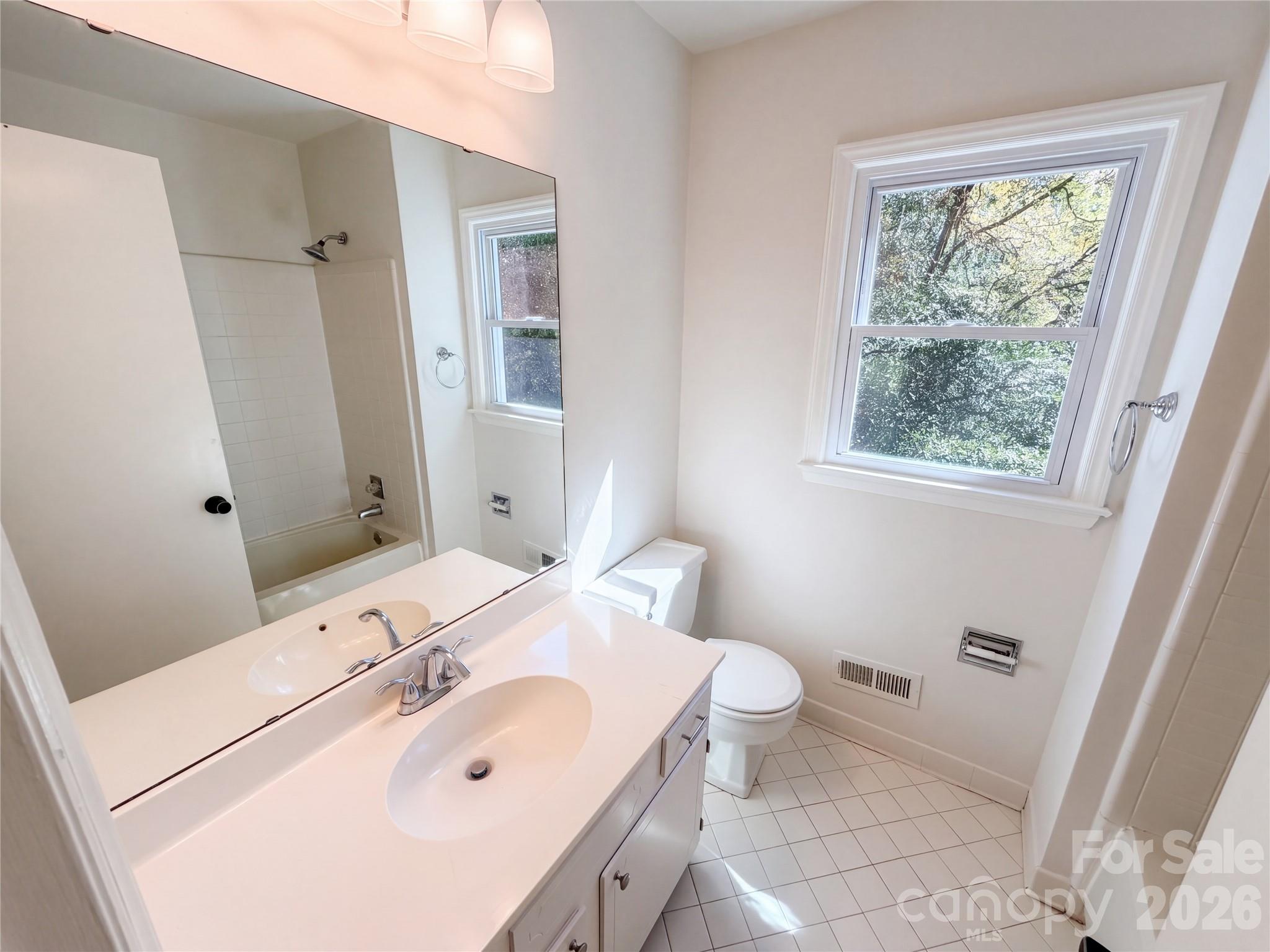 Single Family Residence at 12006 Painted Tree Road, Charlotte, photo 18 of 26